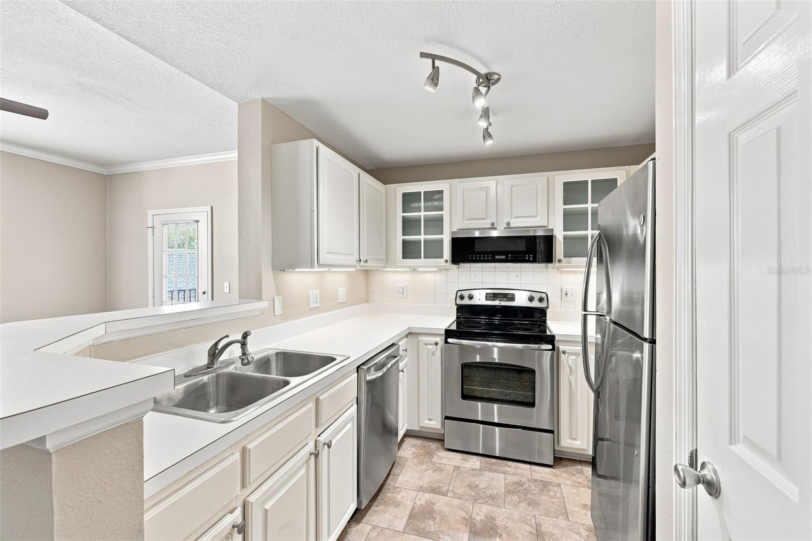 501 KNIGHTS RUN AVE #2202 — photo 8