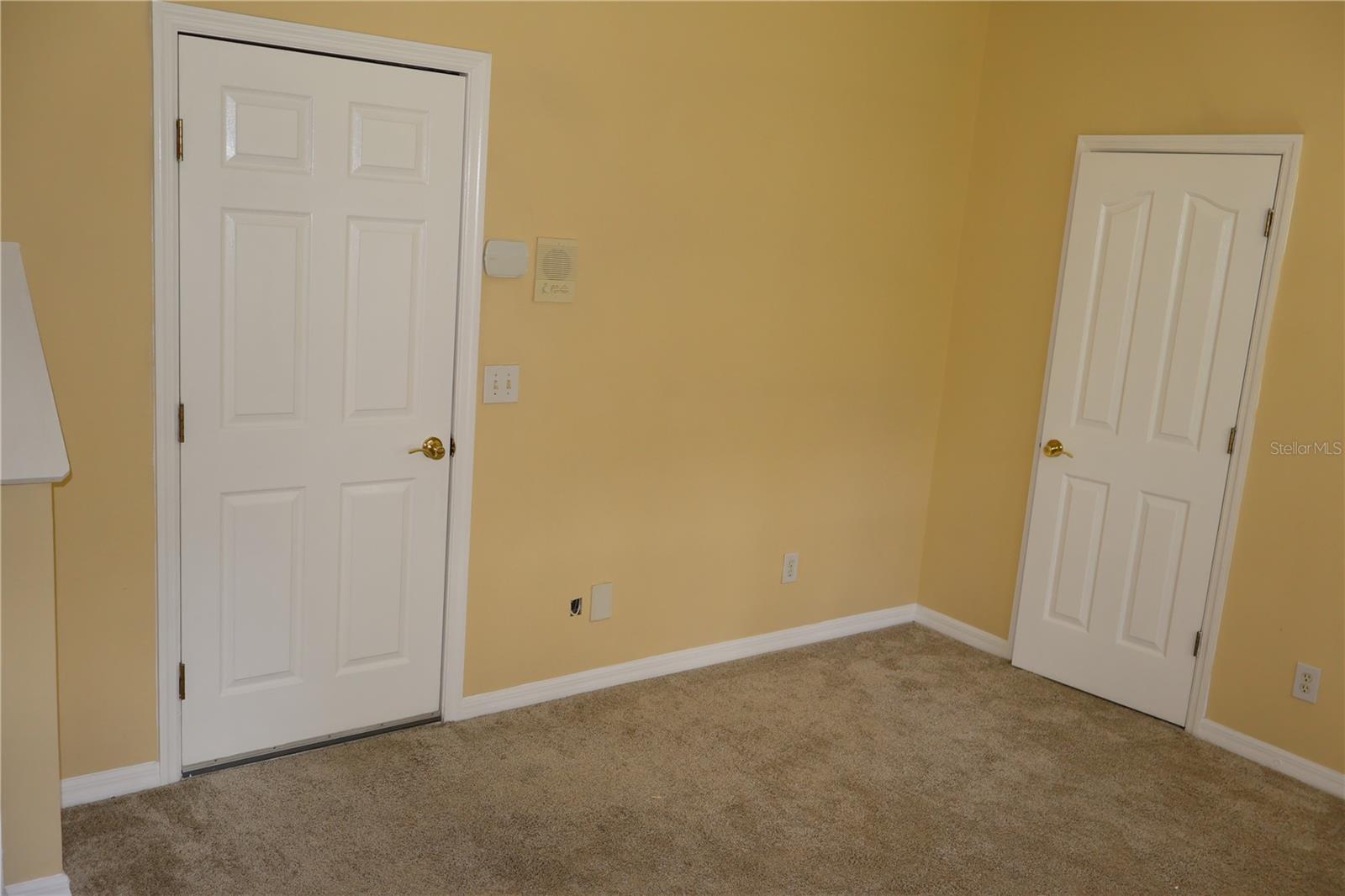 3019 POINTEVIEW DR — photo 12