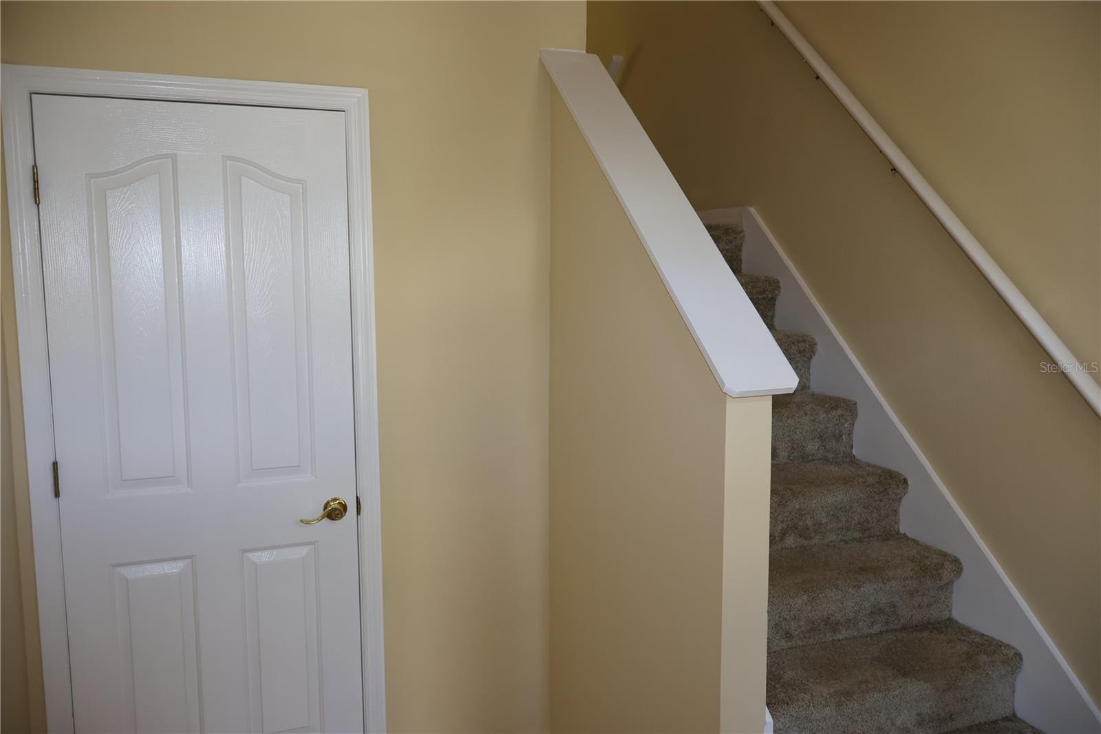3019 POINTEVIEW DR — photo 4