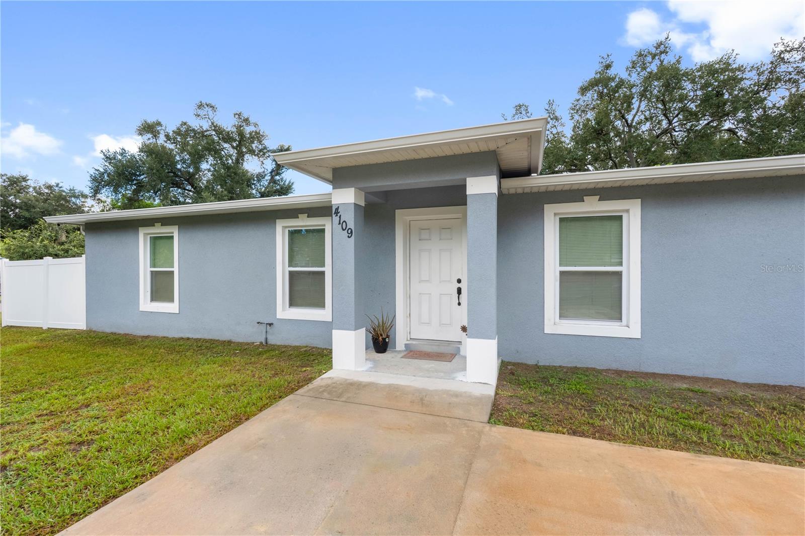 4109 E DIANA ST — photo 3