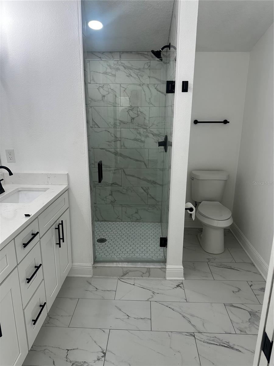 3902 N SUWANEE AVE — photo 10