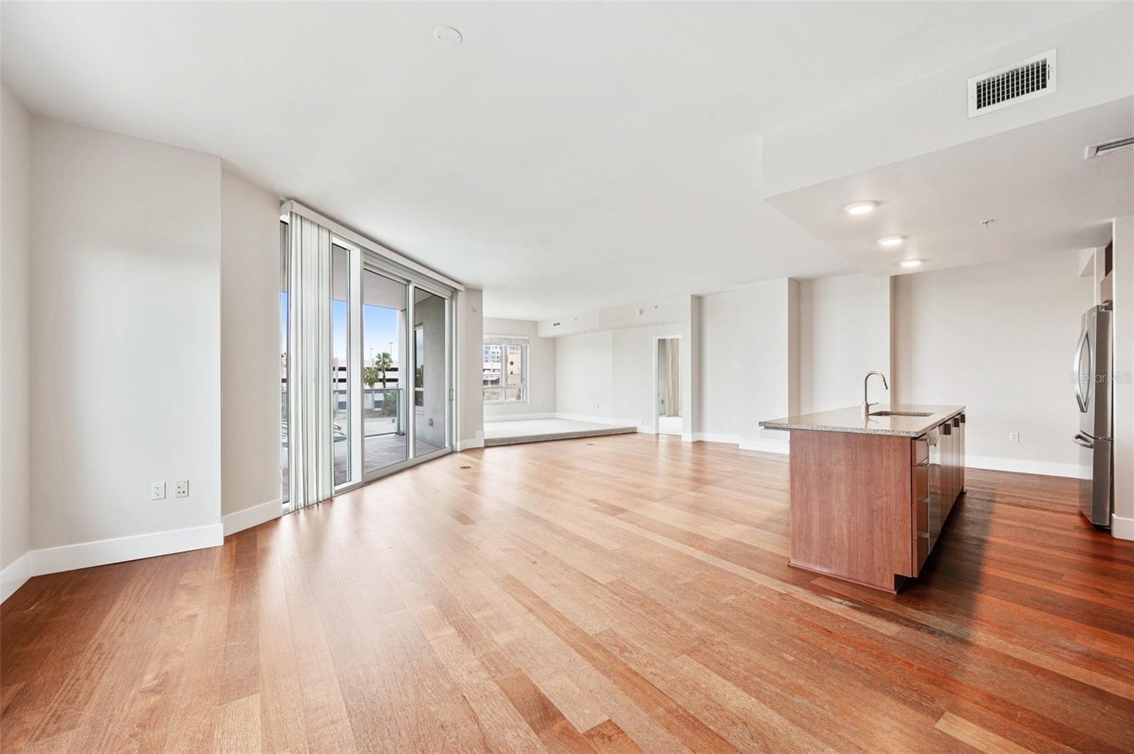 912 CHANNELSIDE DR #2310 — photo 9