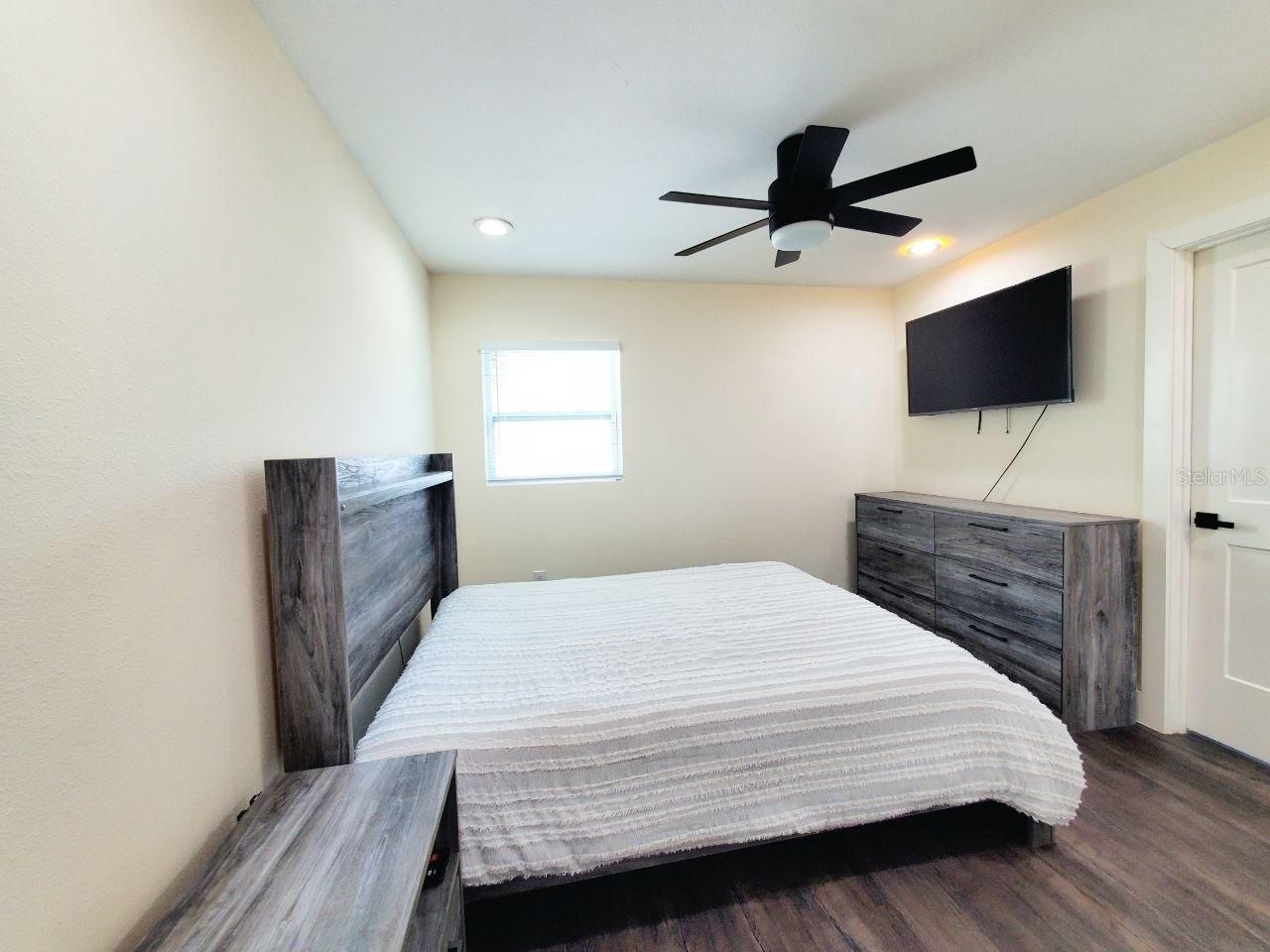 922 W KNOLLWOOD ST #2 — photo 9
