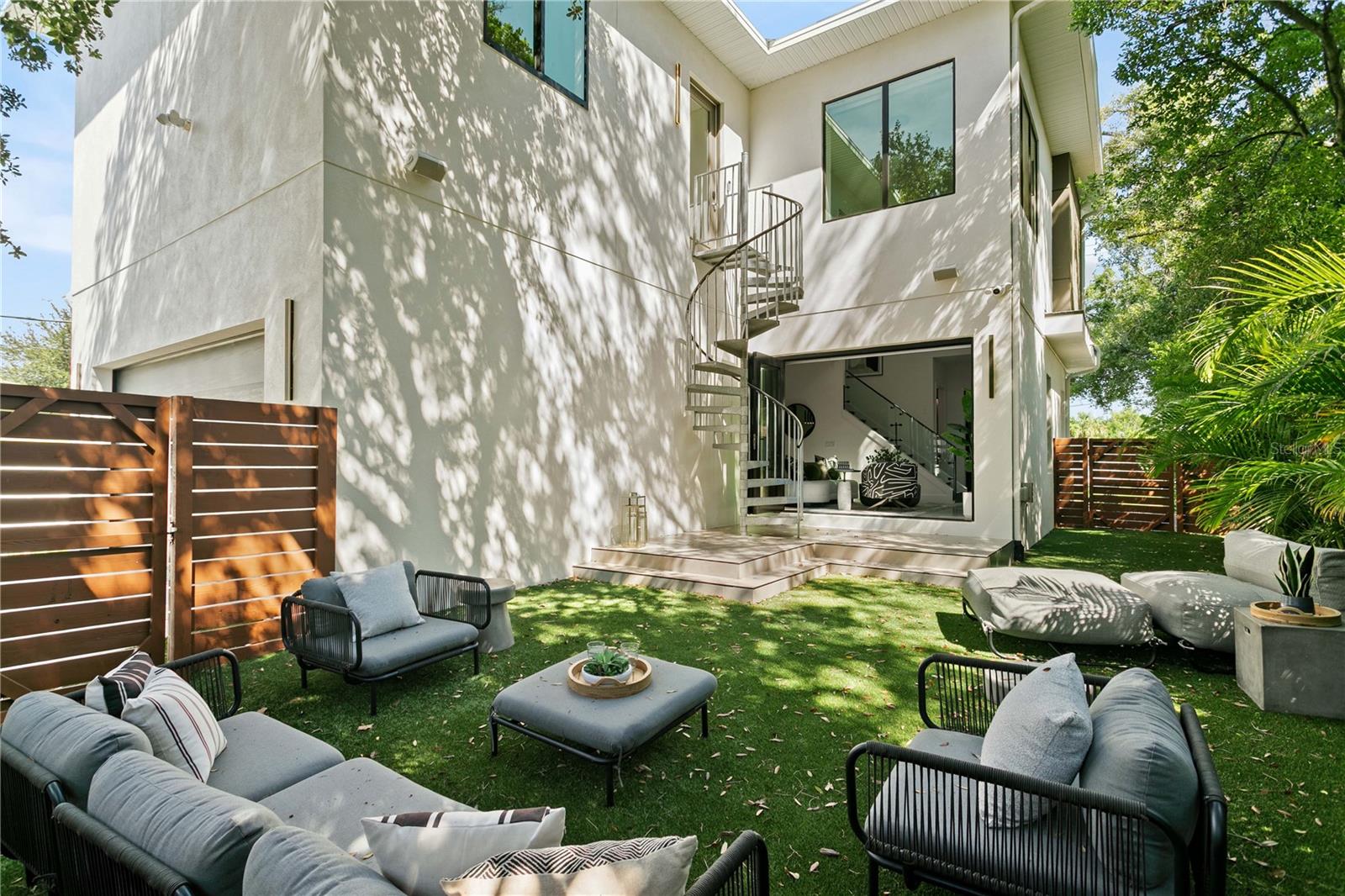 1322 W GRACE ST — photo 4