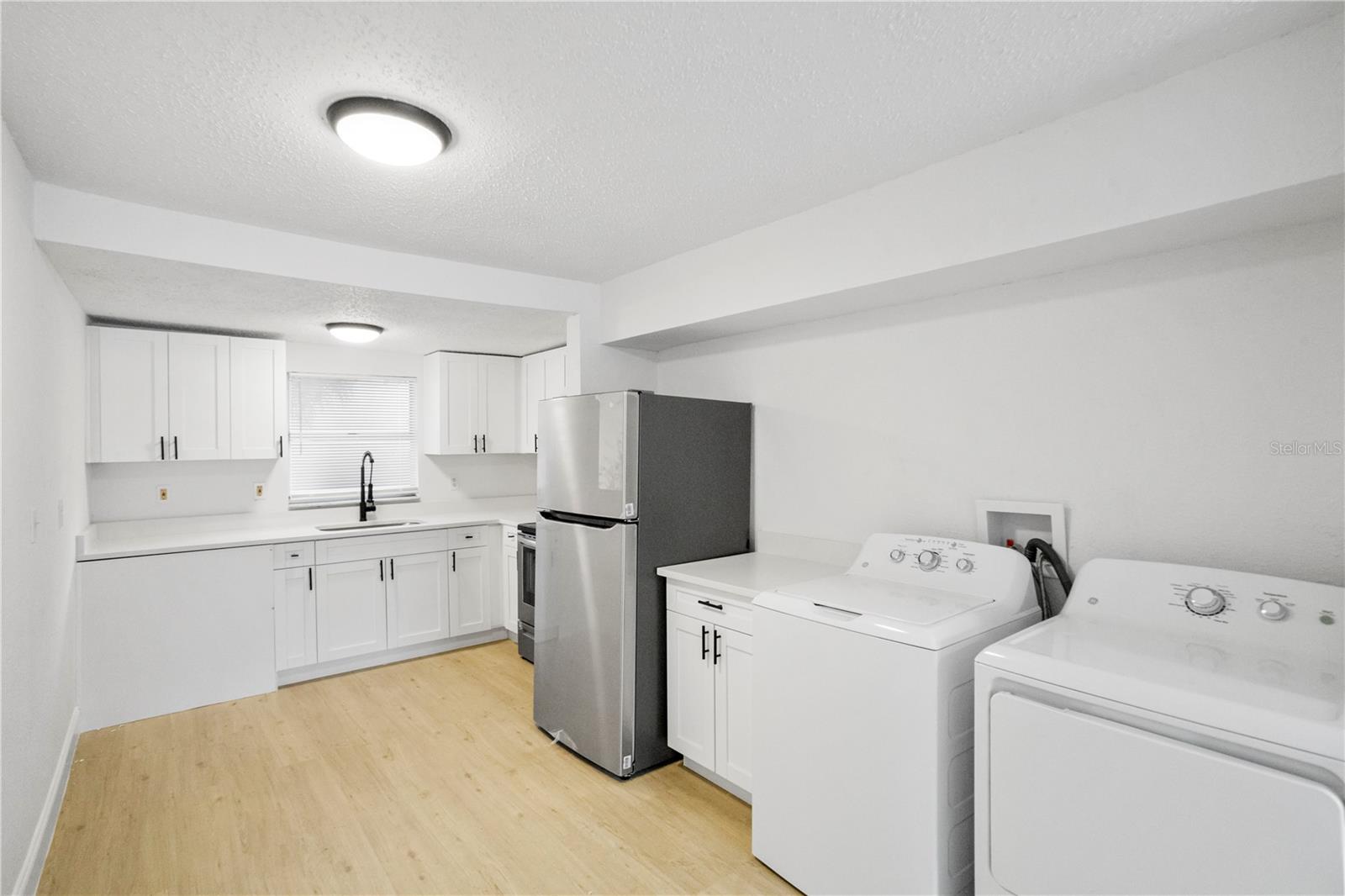 12703 N 15TH ST — photo 11