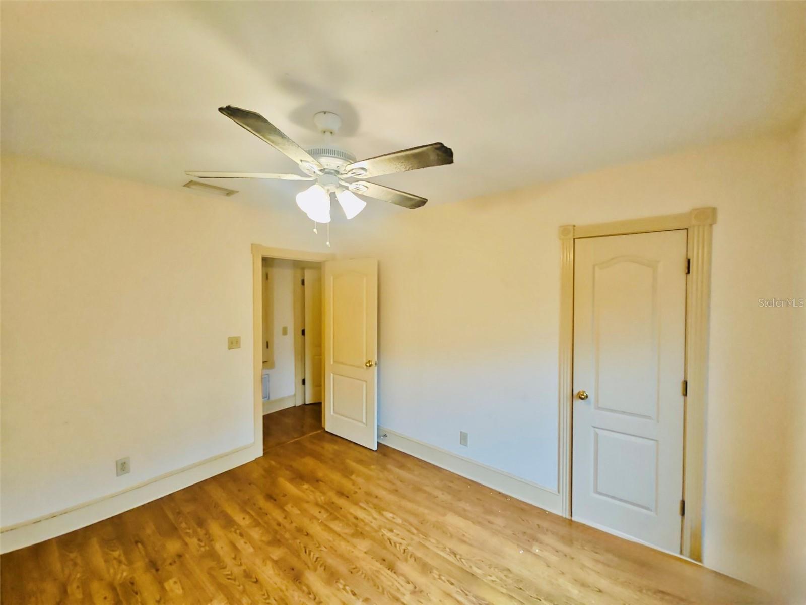 14 HAMILTON HEATH DR #B — photo 11