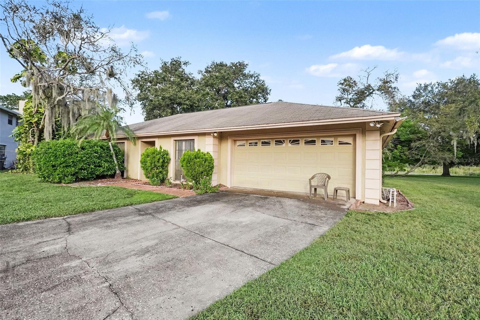 602 SPECK CT — photo 2