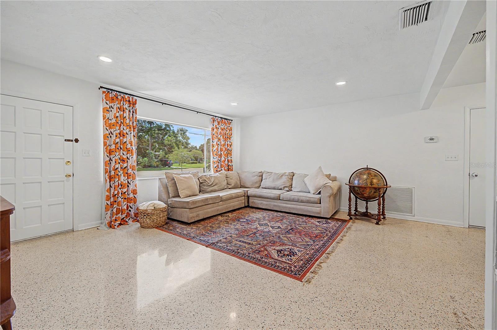 10246 N VALLE DR — photo 8