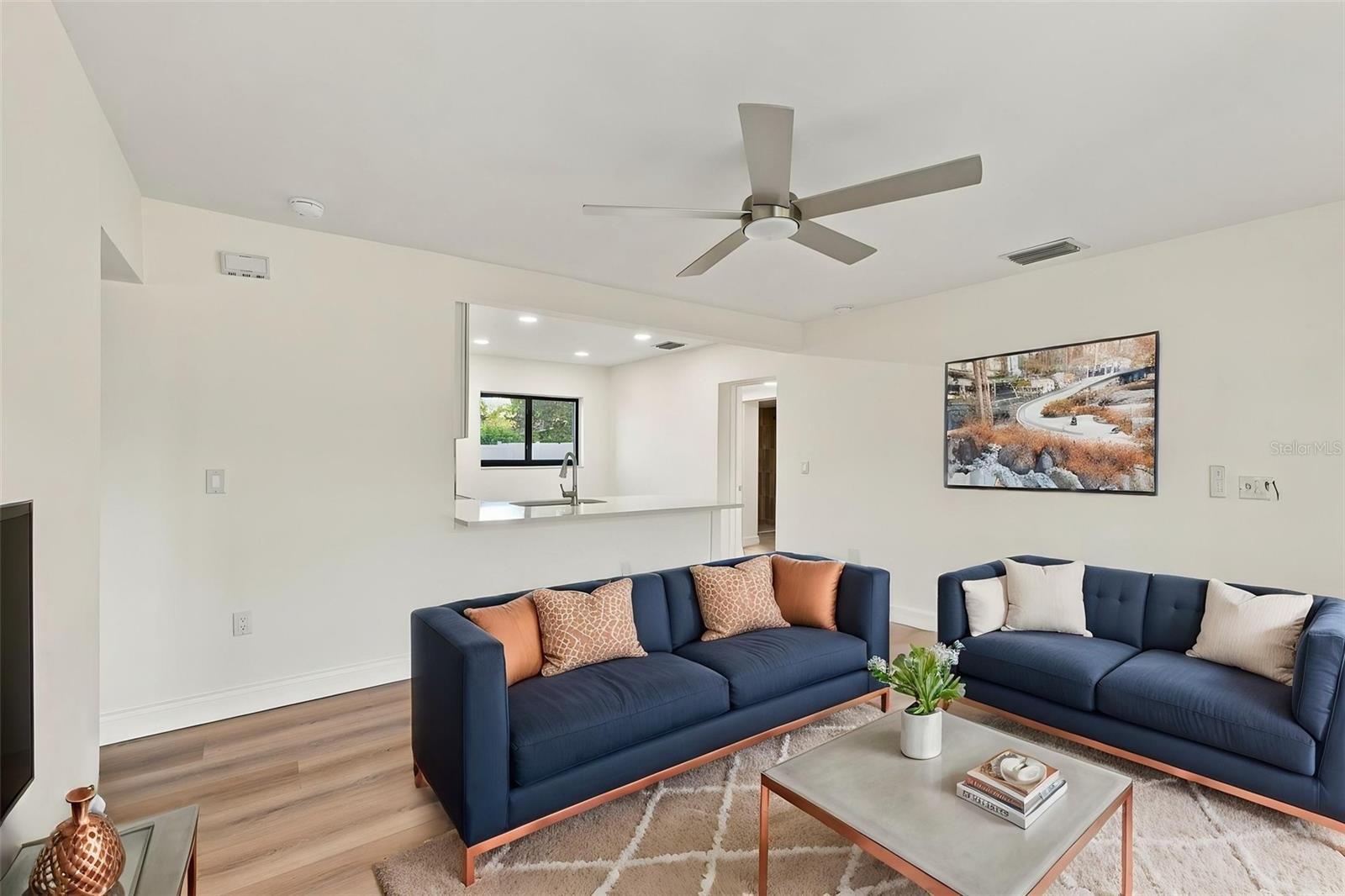 3215 W DEWEY ST — photo 5