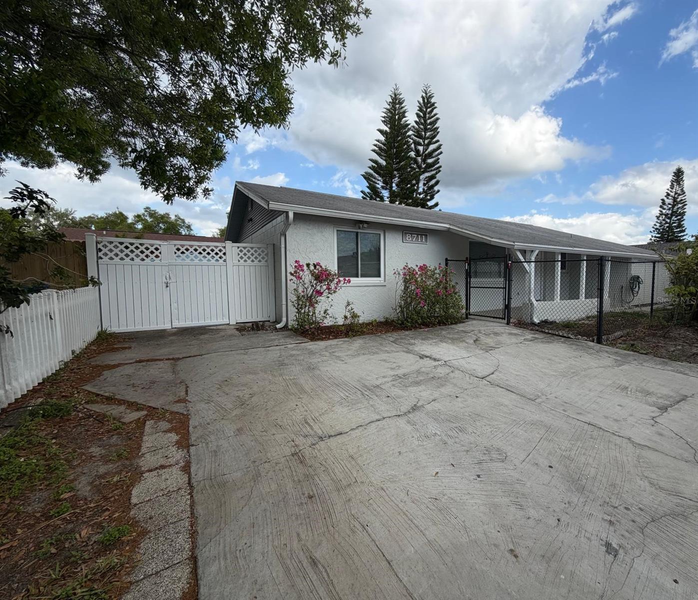 8711 SAGE CT