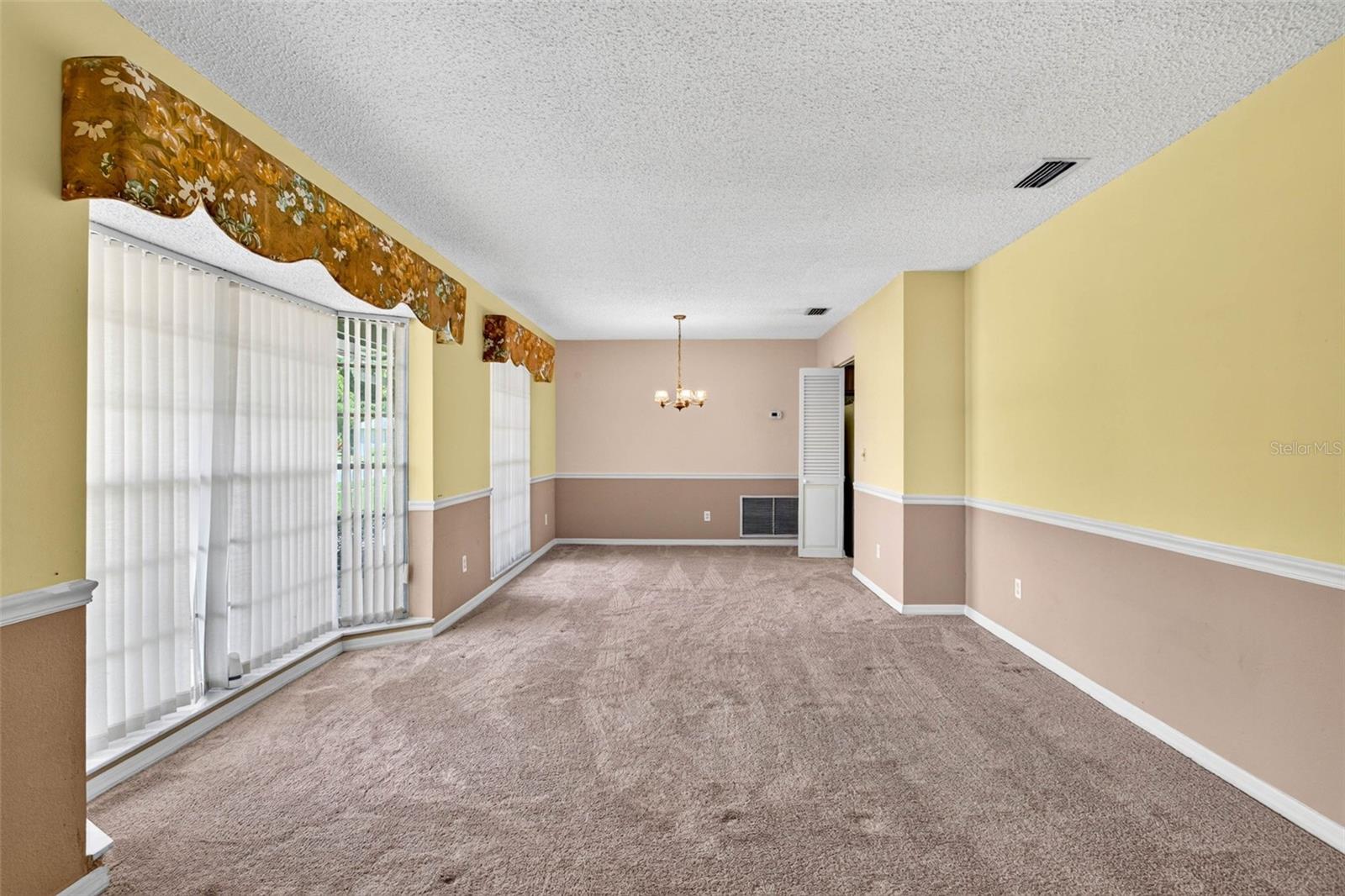 8512 WOODWICK CT — photo 9