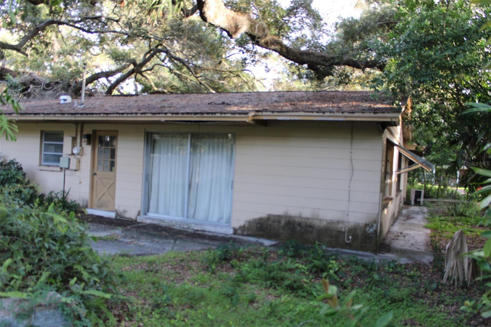 4417 W WATROUS AVE — photo 11