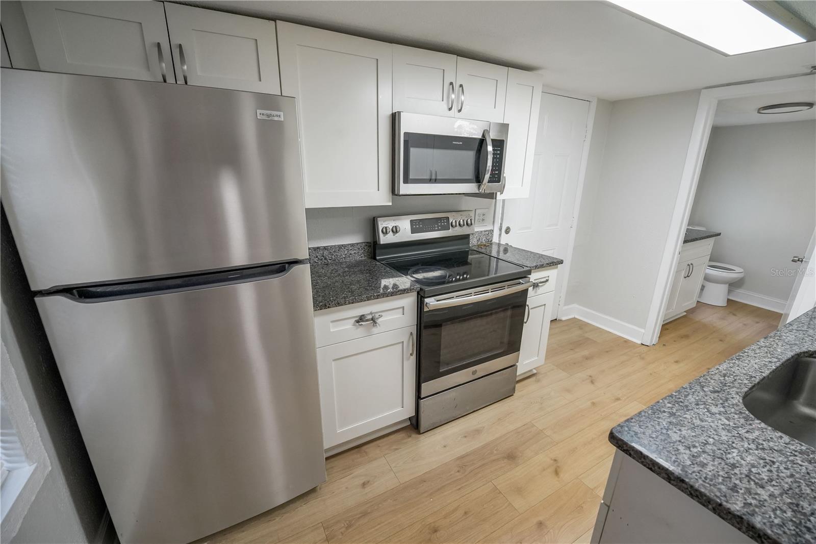 8103 N BROOKS ST — photo 2