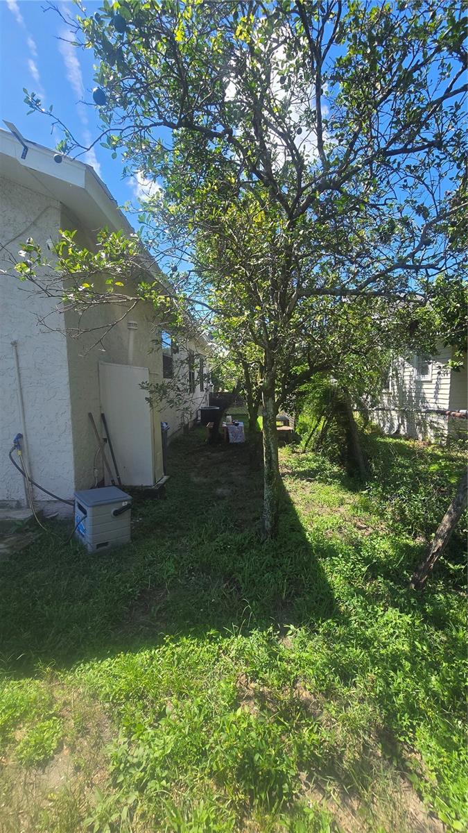 1208 E 26TH AVE — photo 11