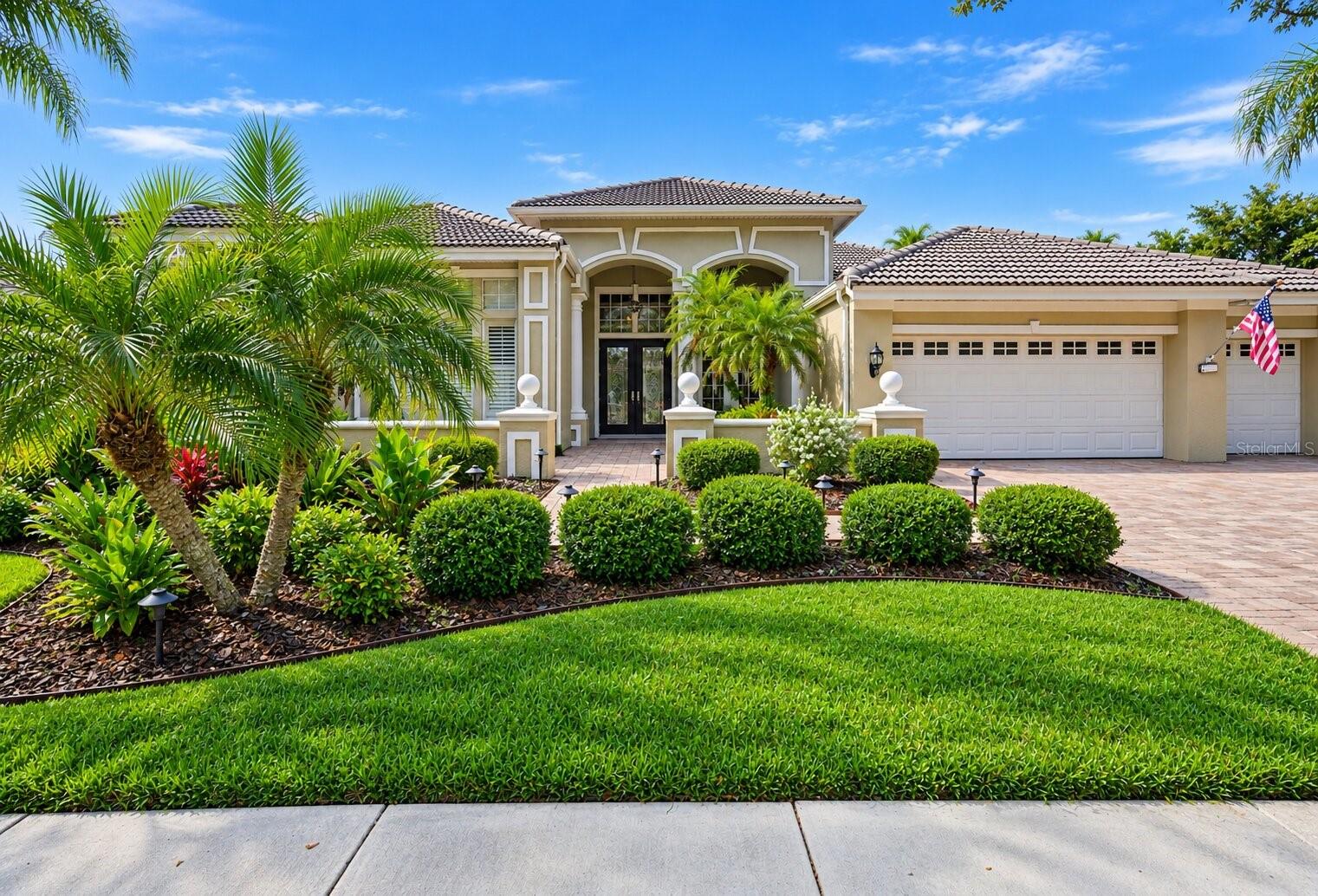 9108 WOODRIDGE RUN DR — photo 2