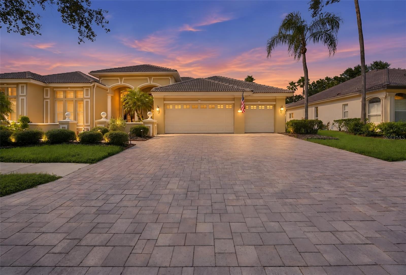 9108 WOODRIDGE RUN DR — photo 4
