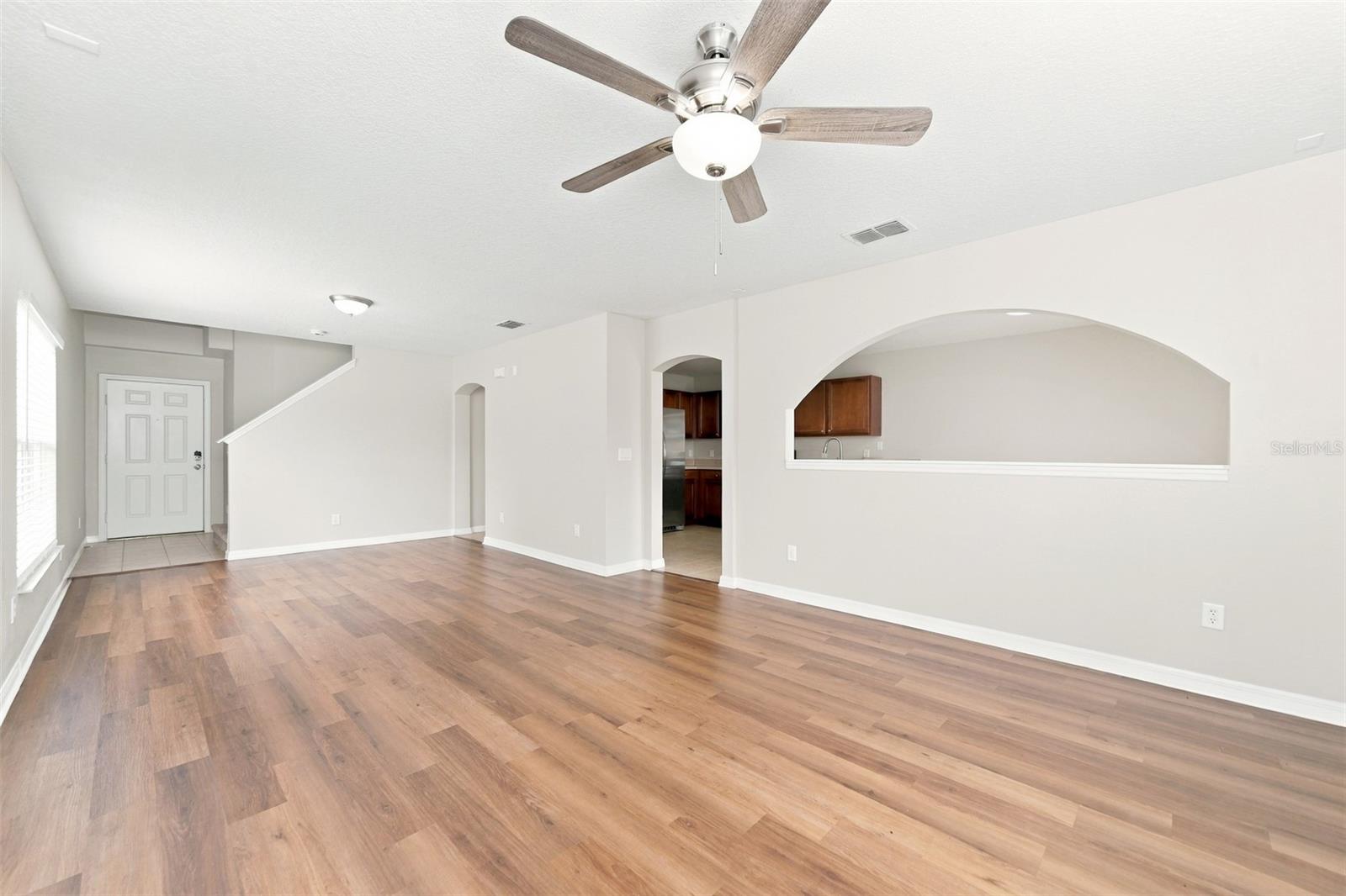 2036 PORTCASTLE CIR — photo 9