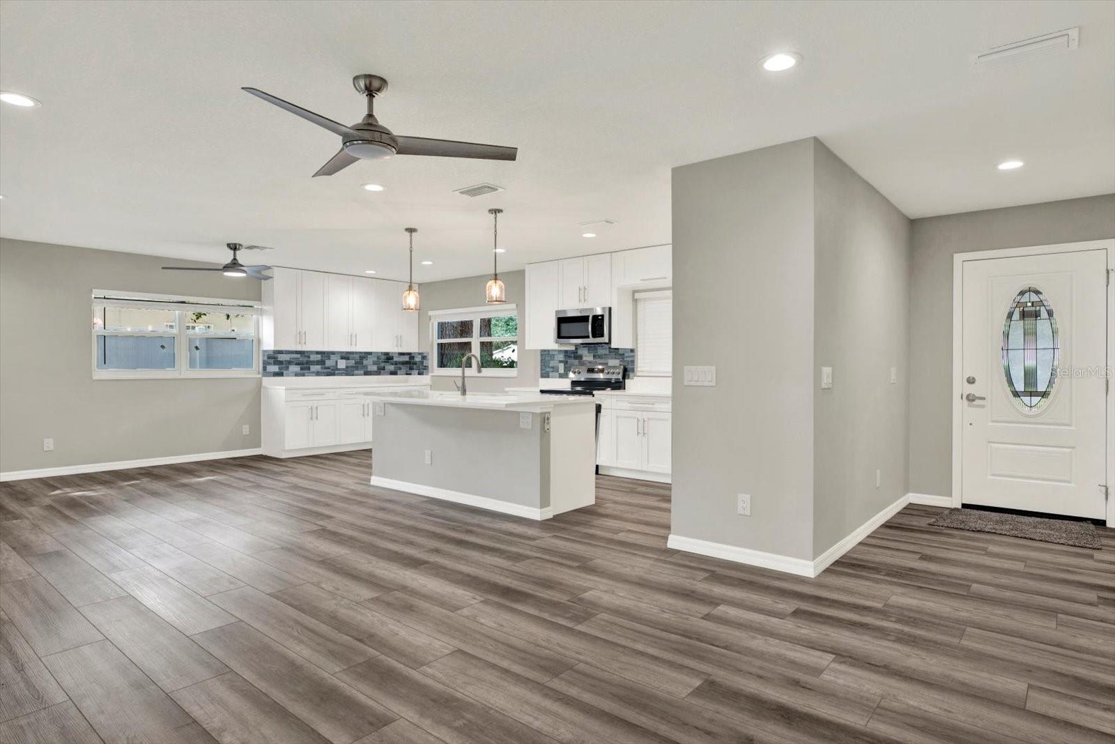 7505 W HENRY AVE — photo 2