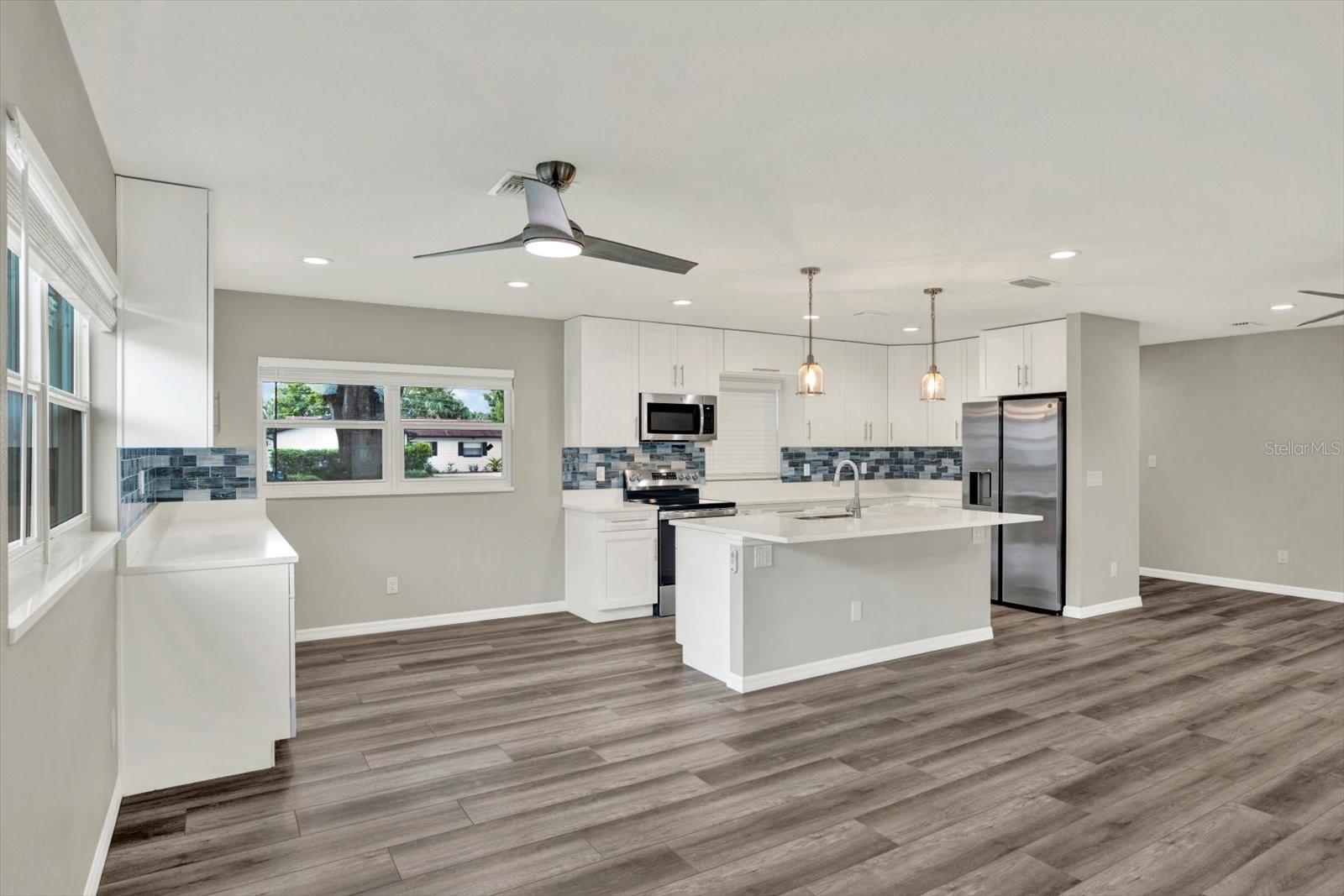 7505 W HENRY AVE — photo 4