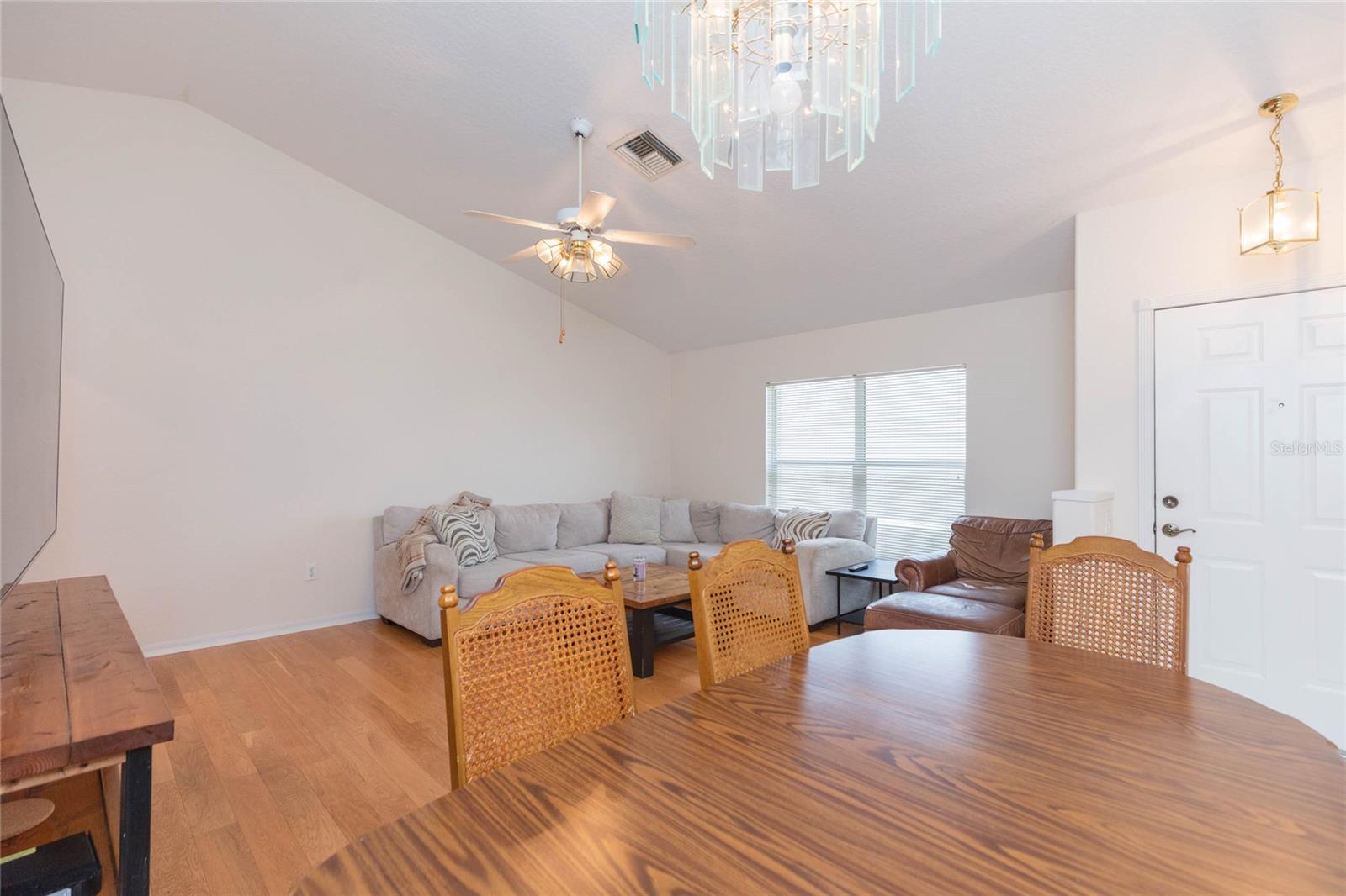 5161 STERLING MANOR DR — photo 6