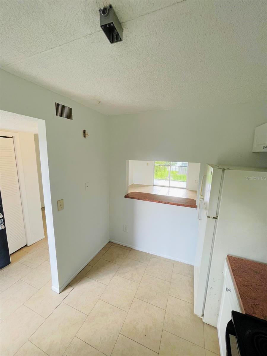 2846 SOMERSET PARK DR #203 — photo 3