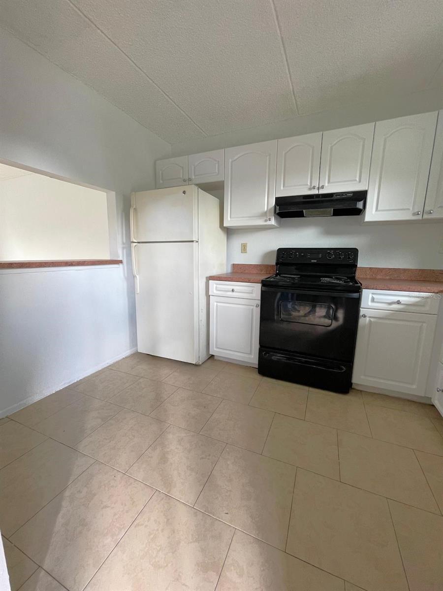 2846 SOMERSET PARK DR #203 — photo 4