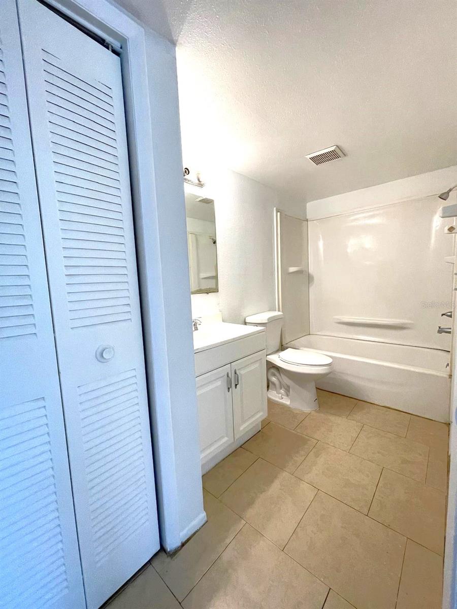 2846 SOMERSET PARK DR #203 — photo 9