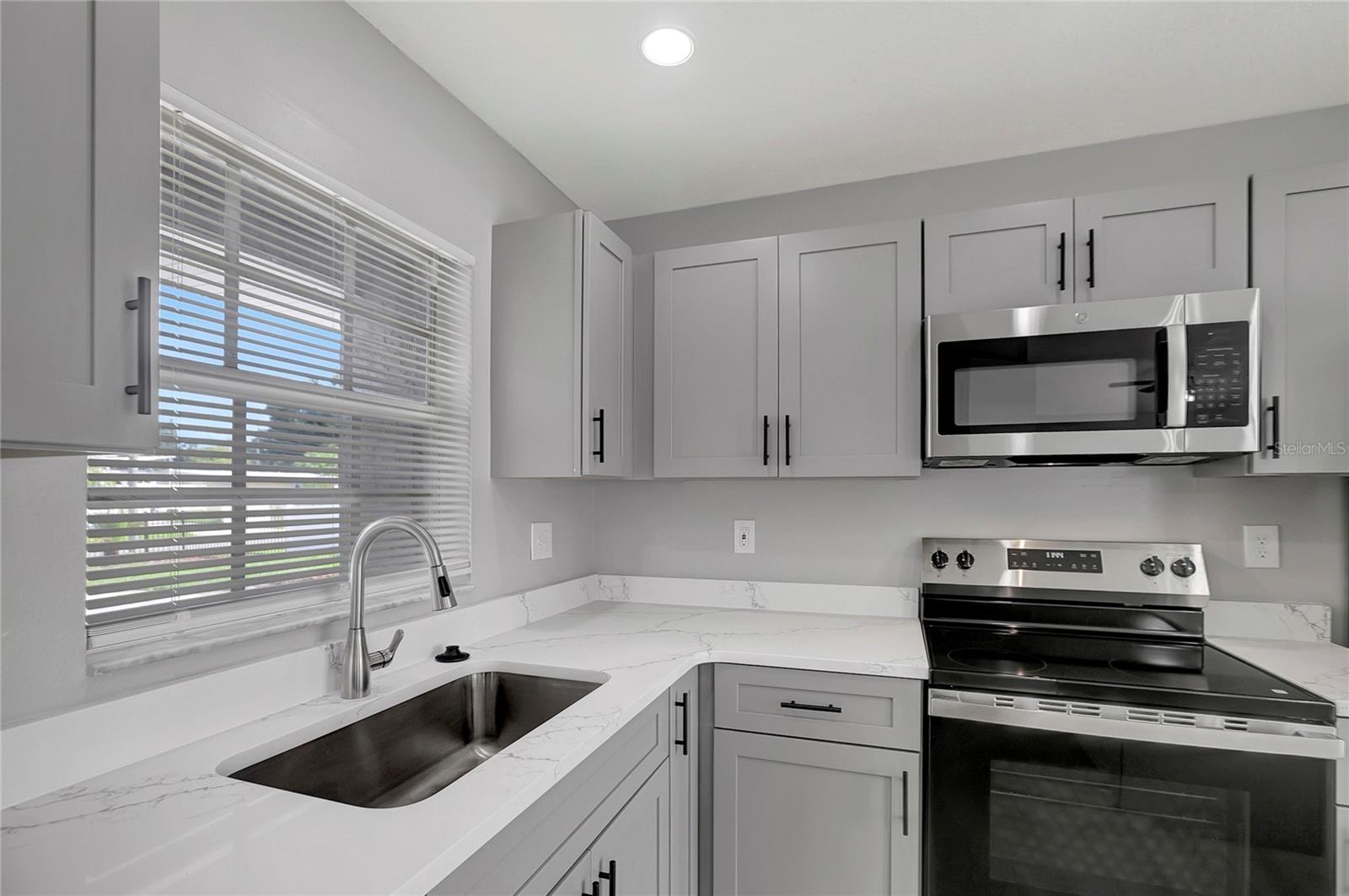 1713 CARNEGIE CIR — photo 11
