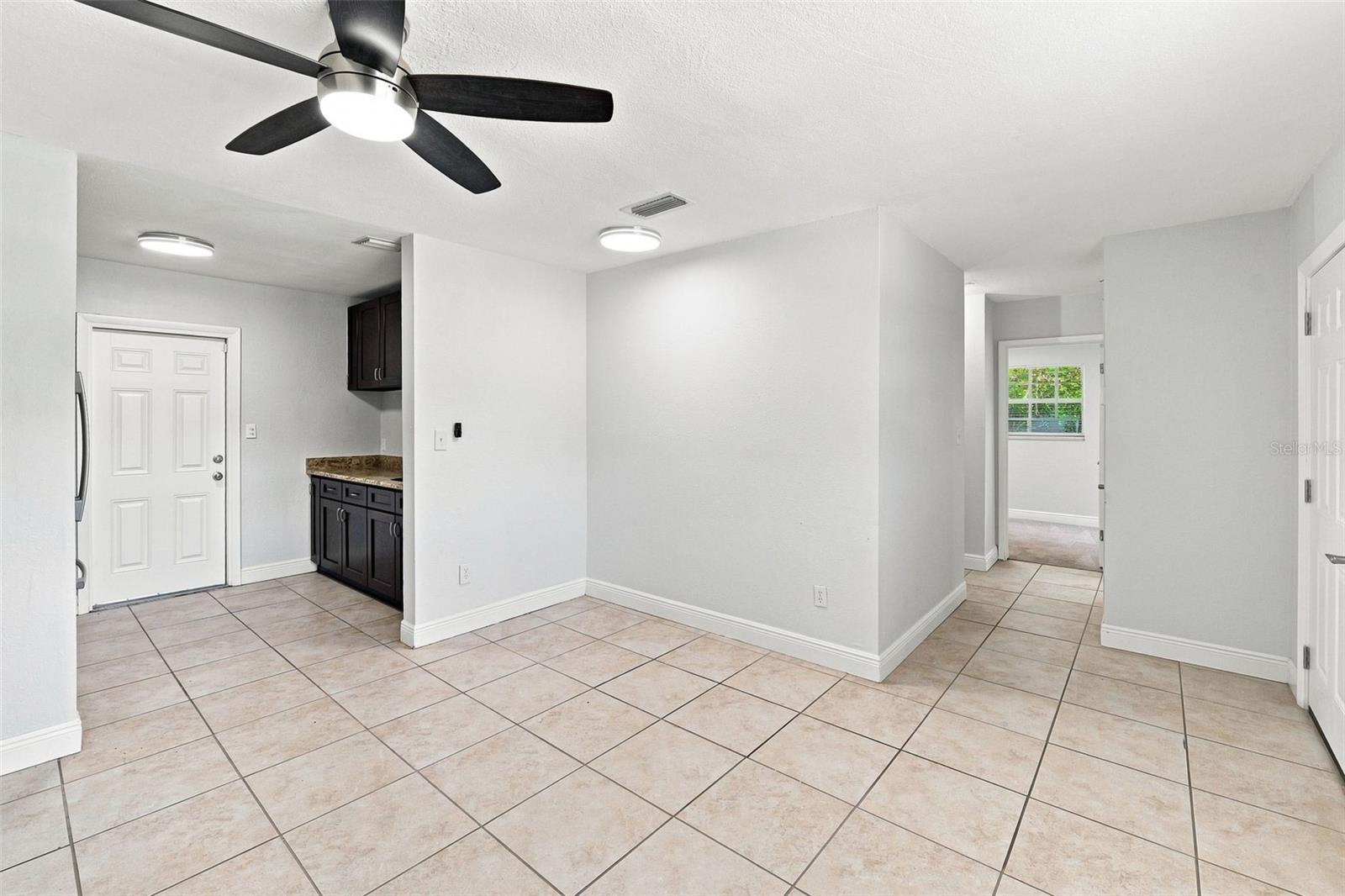 8326 ENDIVE AVE — photo 8