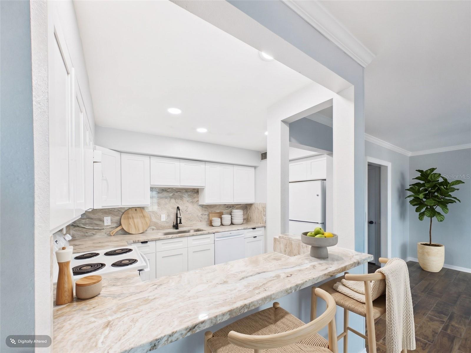 2415 W JETTON AVE — photo 8