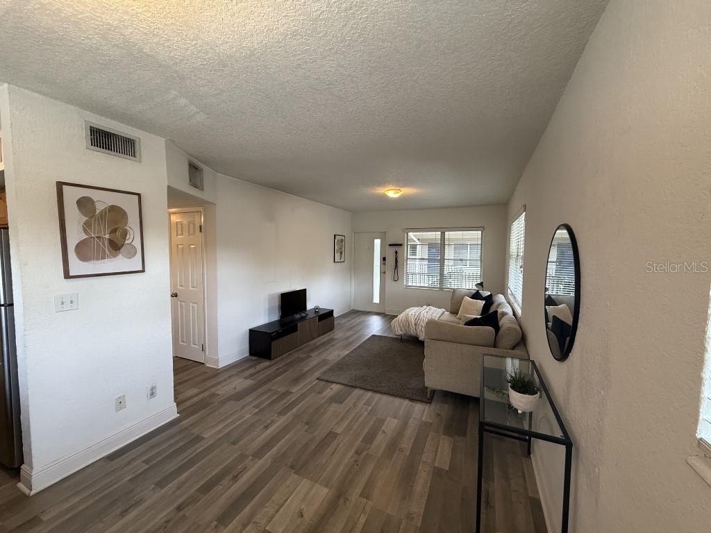 212 S CHURCH AVE #211 — photo 6
