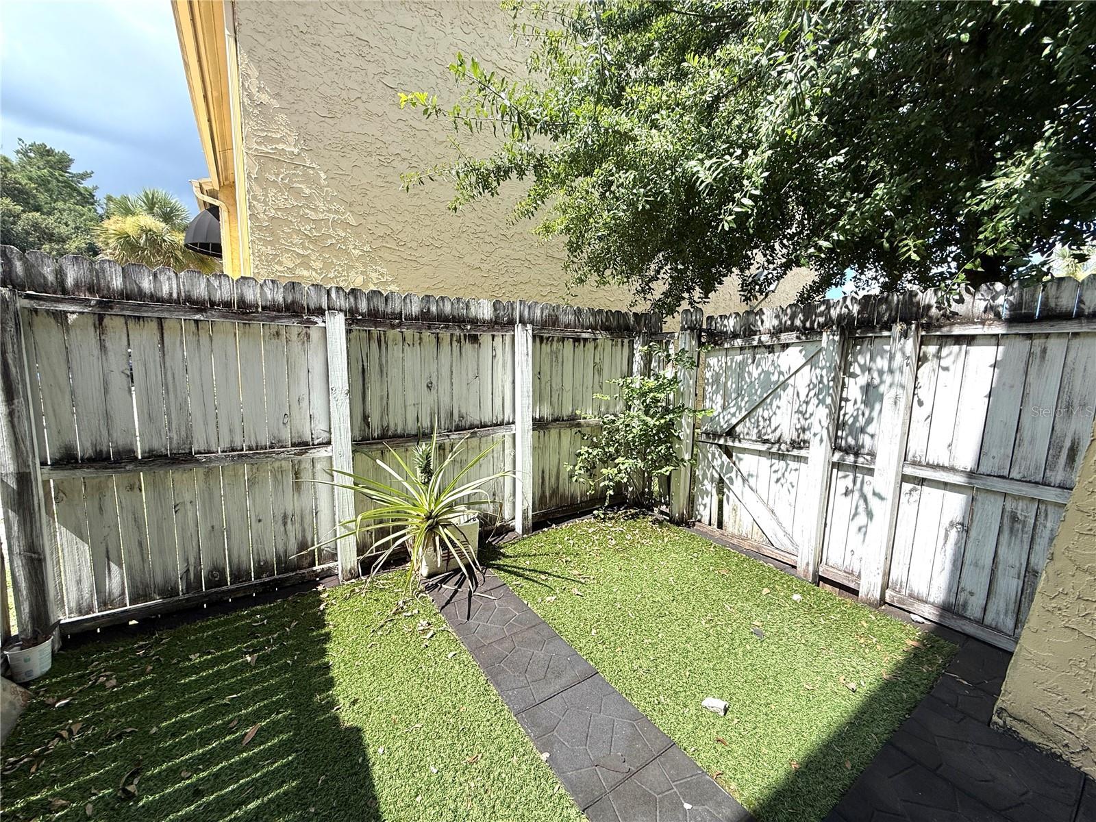 7573 ABONADO RD — photo 11