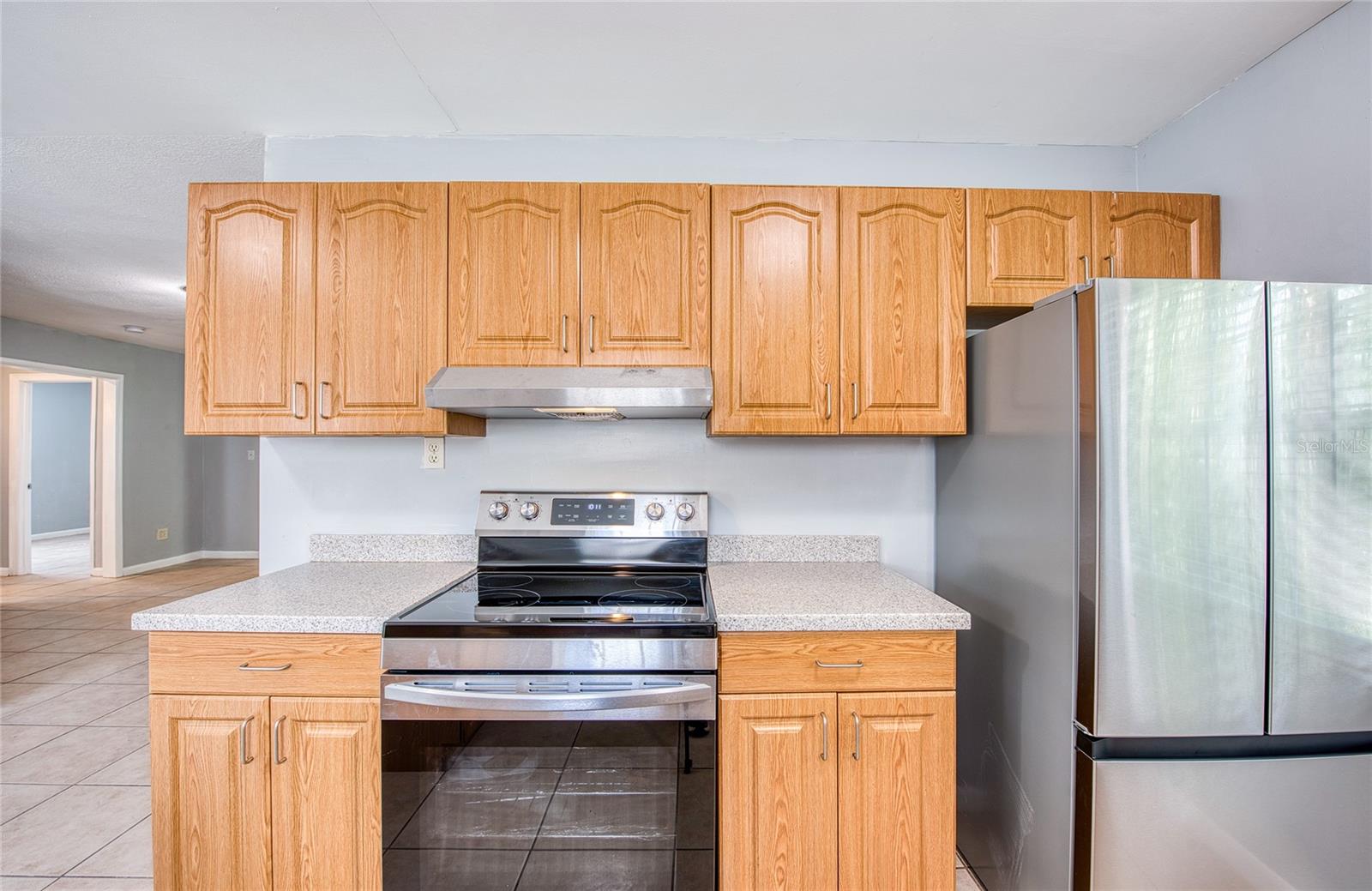 6704 INTERBAY BLVD — photo 3