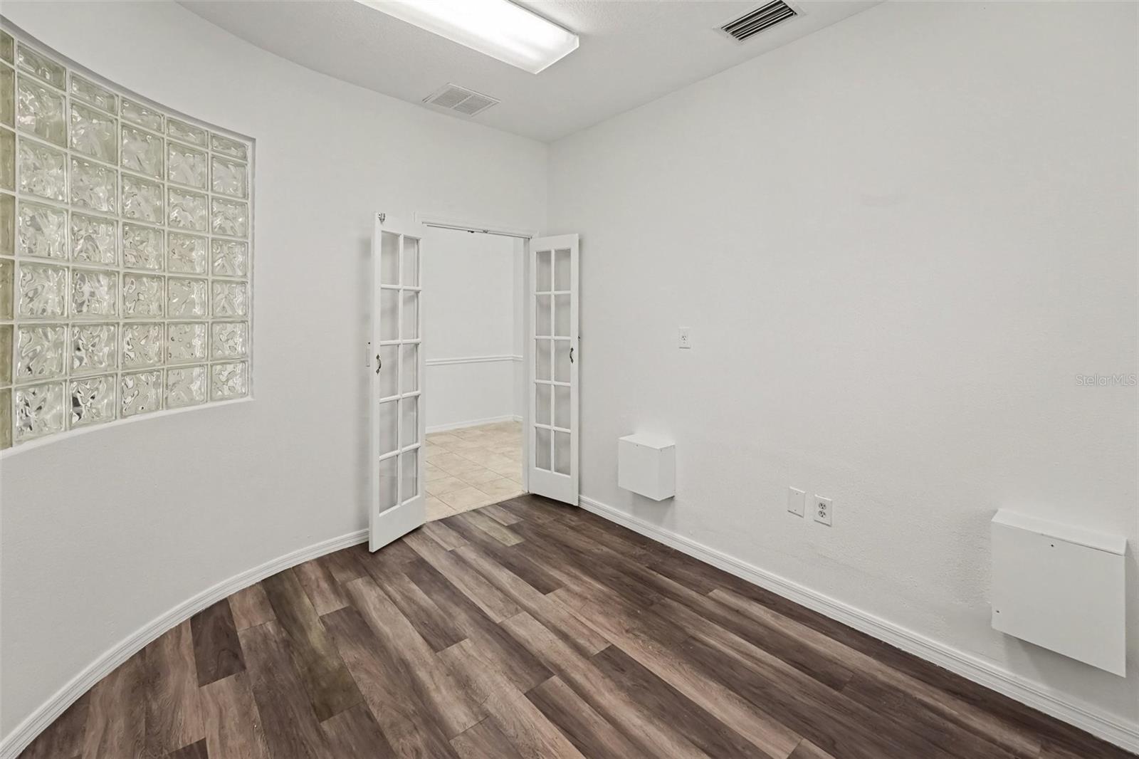 10943 COUNTRYWAY BLVD — photo 12