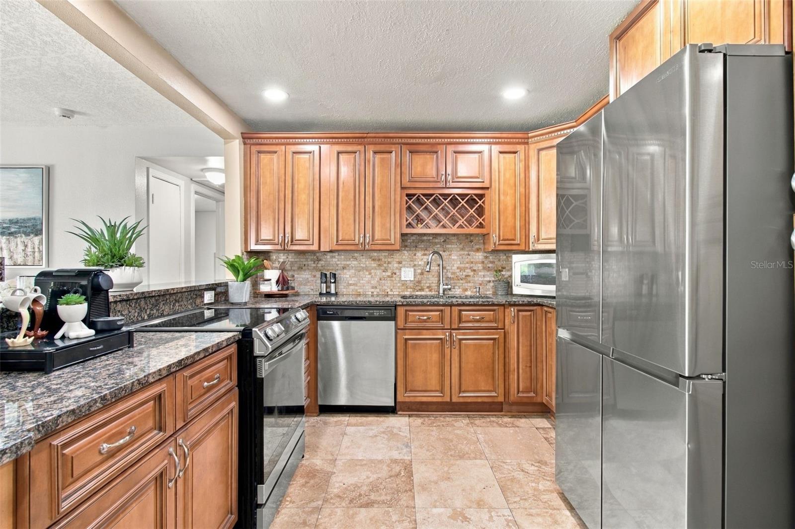 11006 N OAKLEAF AVE — photo 9