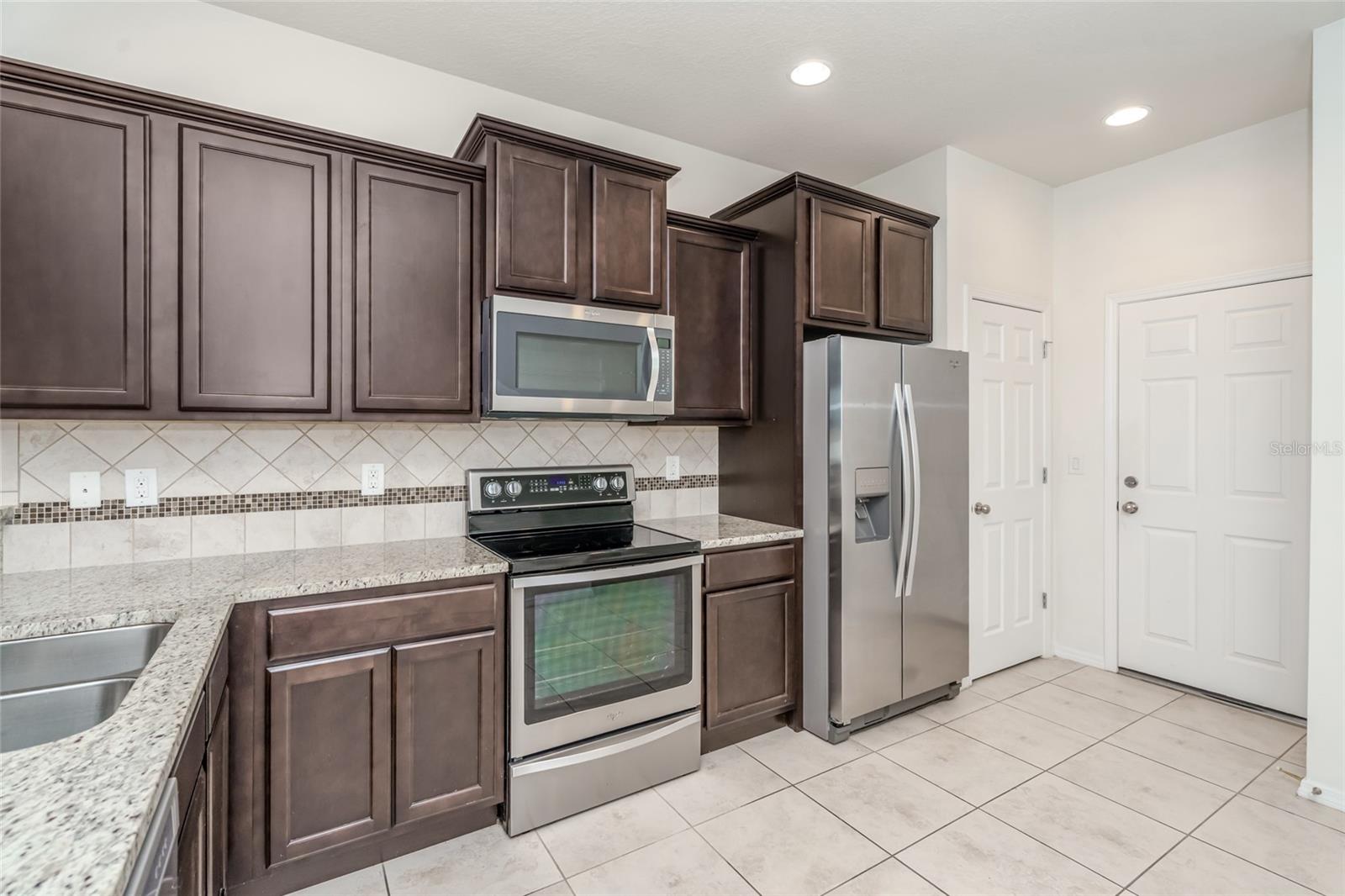 4714 WHITE SANDERLING CT — photo 7