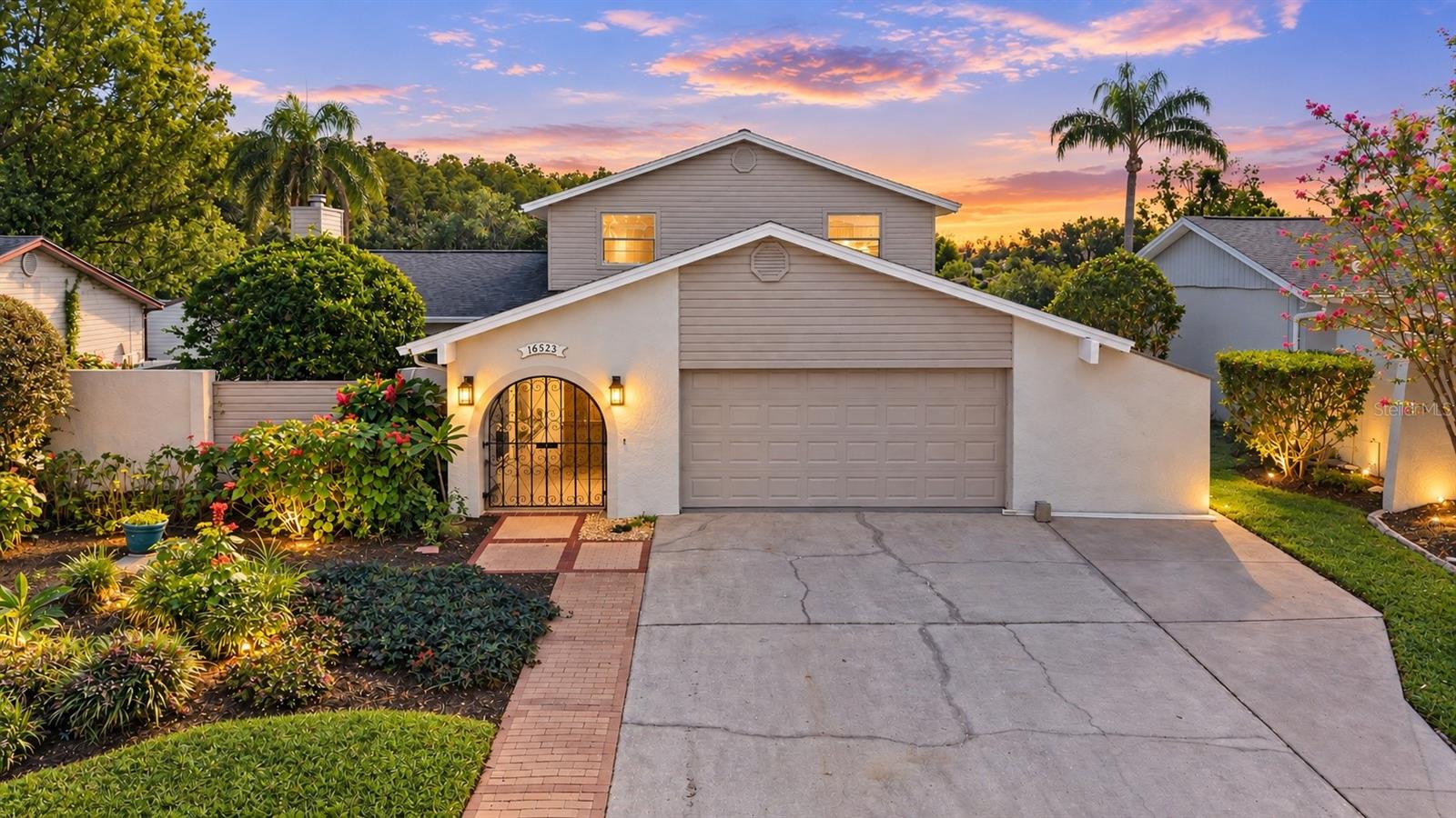 16523 FOOTHILL DR