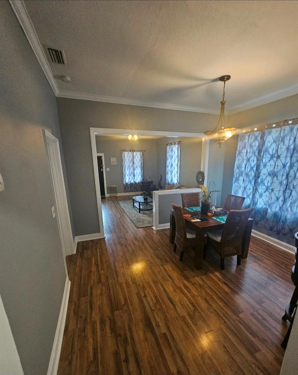 2408 N ALBANY AVE — photo 5