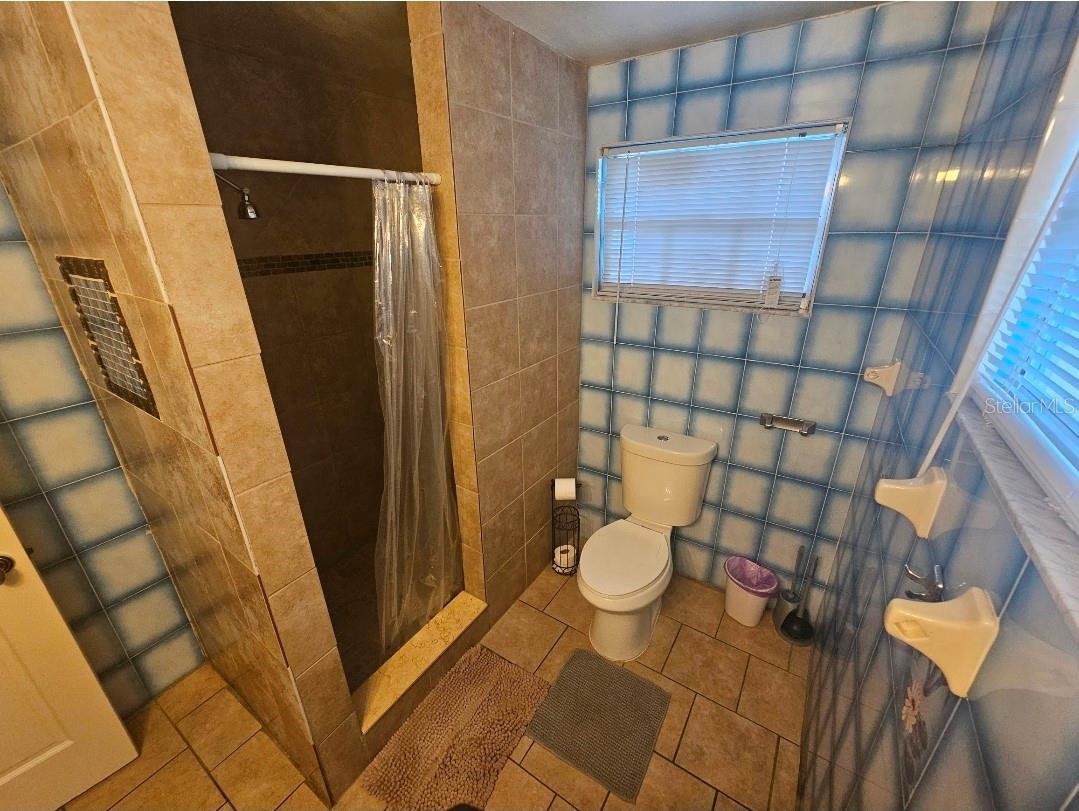 2408 N ALBANY AVE — photo 9