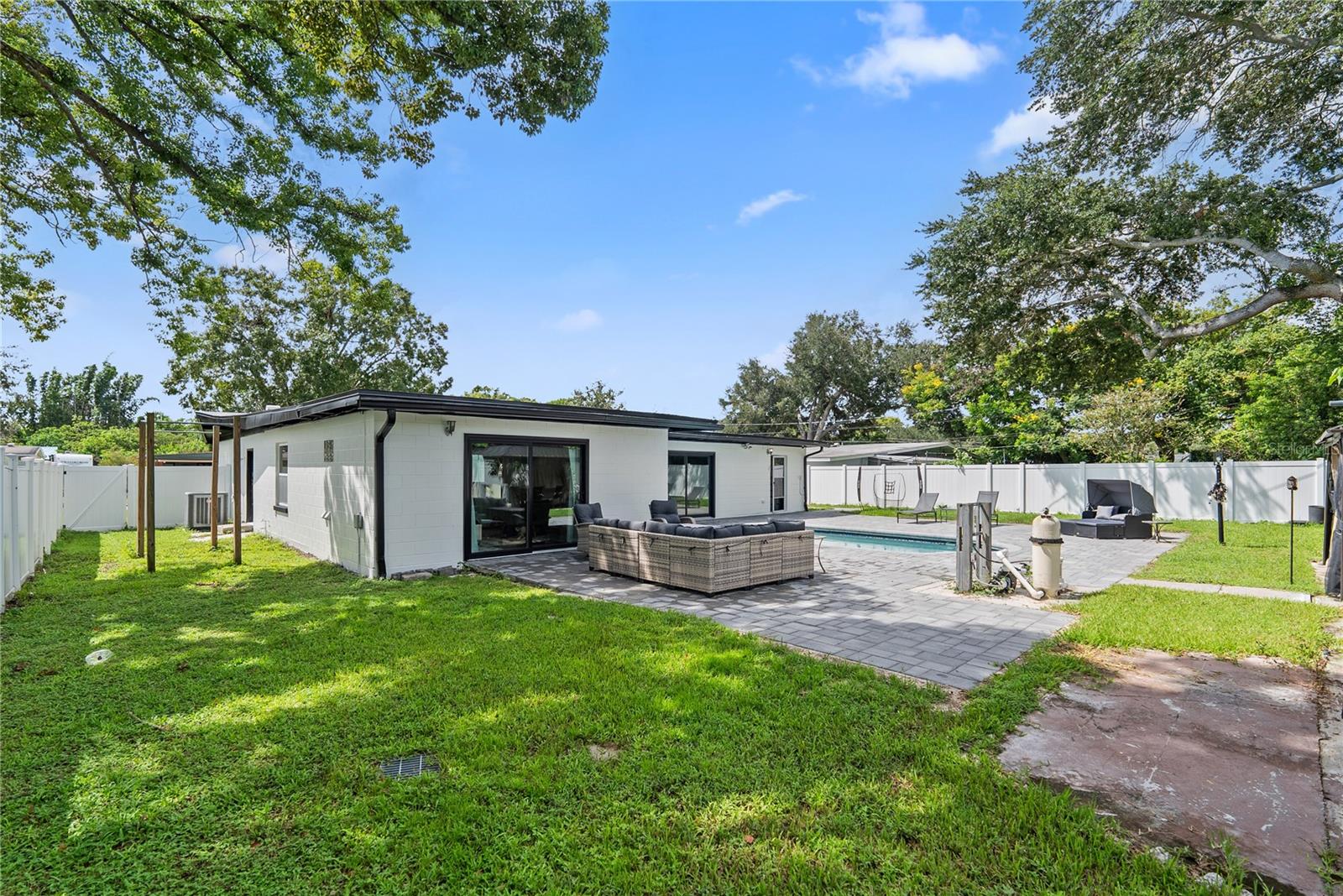 1307 BALTIMORE DR — photo 3