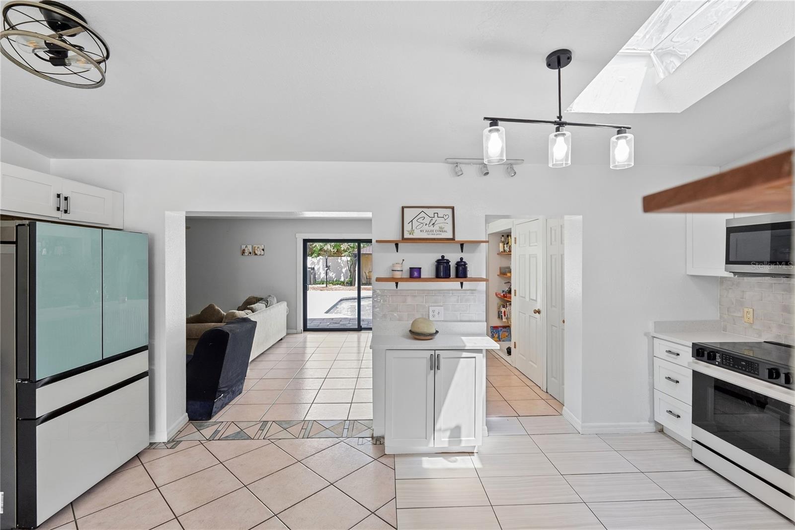 1307 BALTIMORE DR — photo 7
