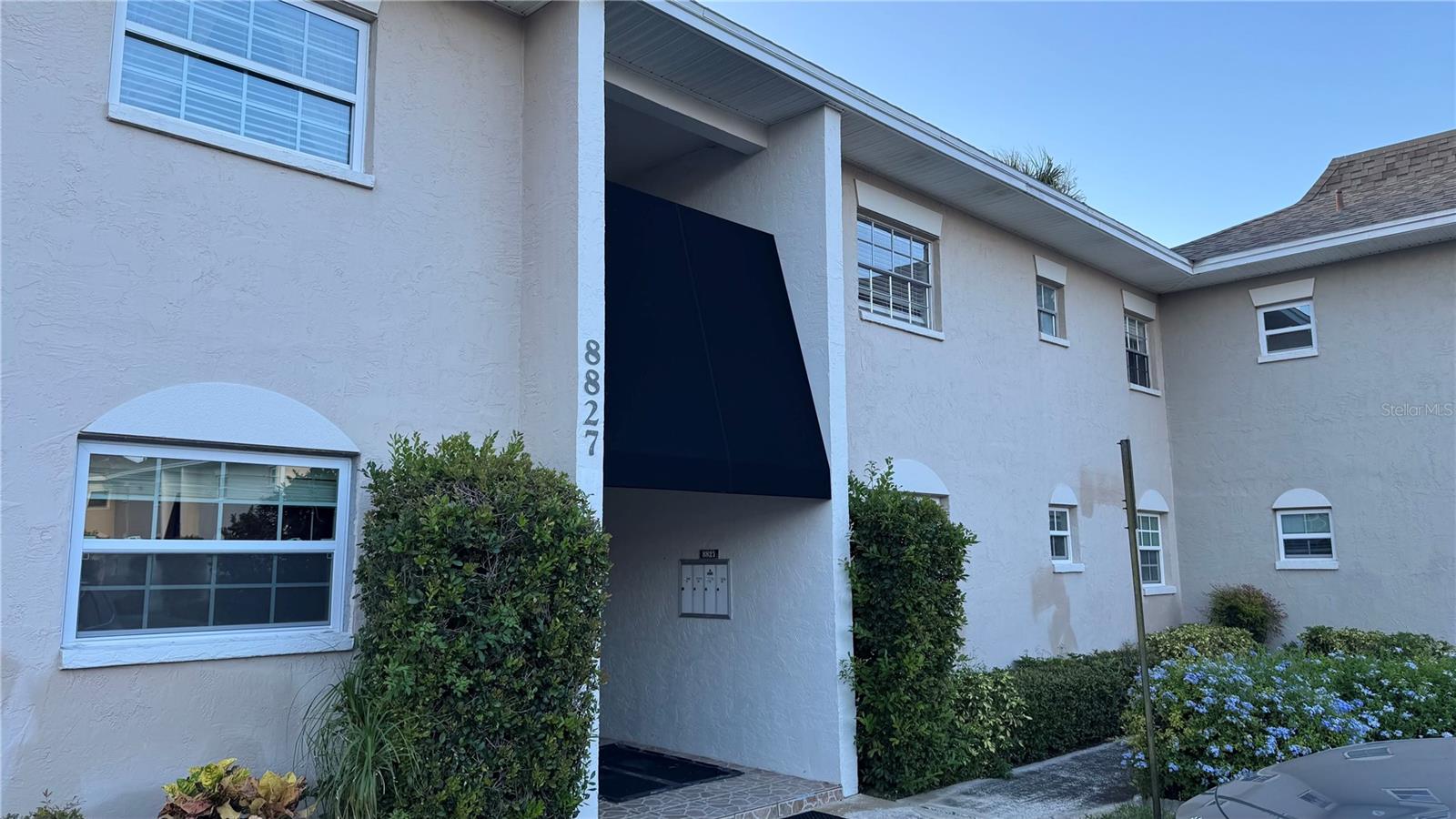 8827 BAY POINTE DR #203