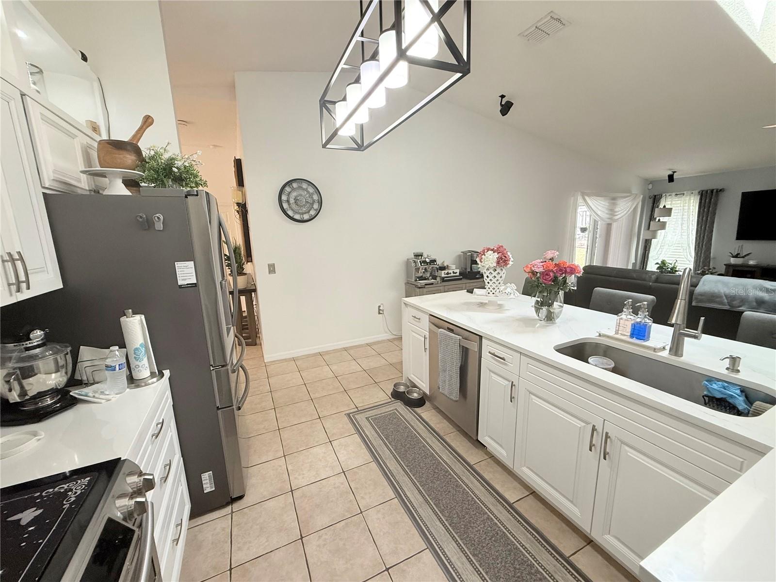 973 RADFORD DR — photo 7