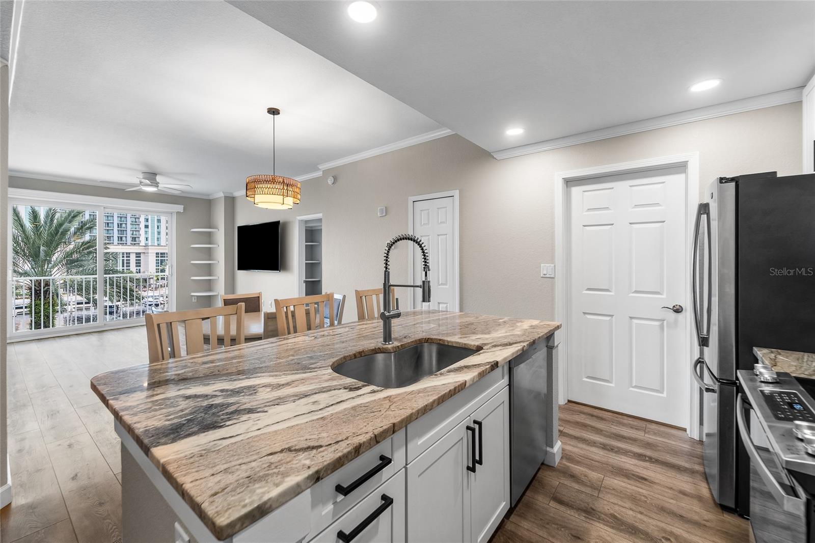 700 S HARBOUR ISLAND BLVD #323 — photo 11