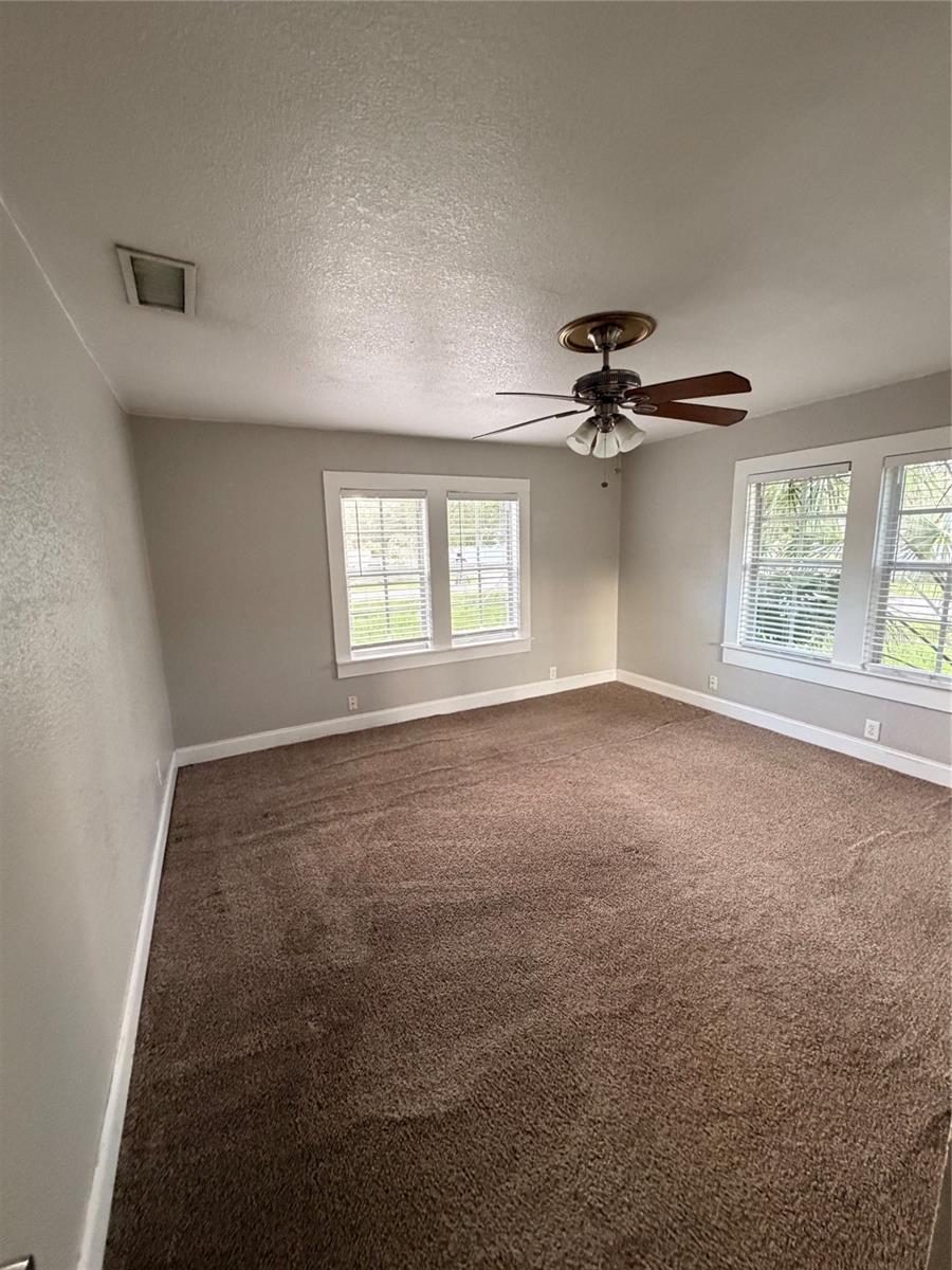 6302 S ADELIA AVE — photo 8