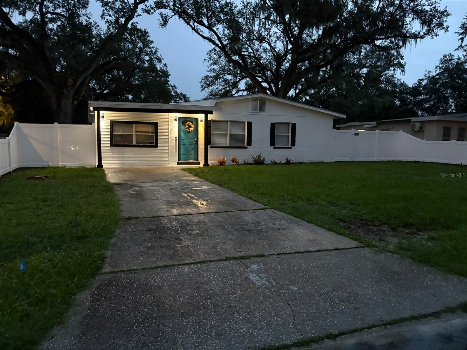 7502 MELALEUCA LN