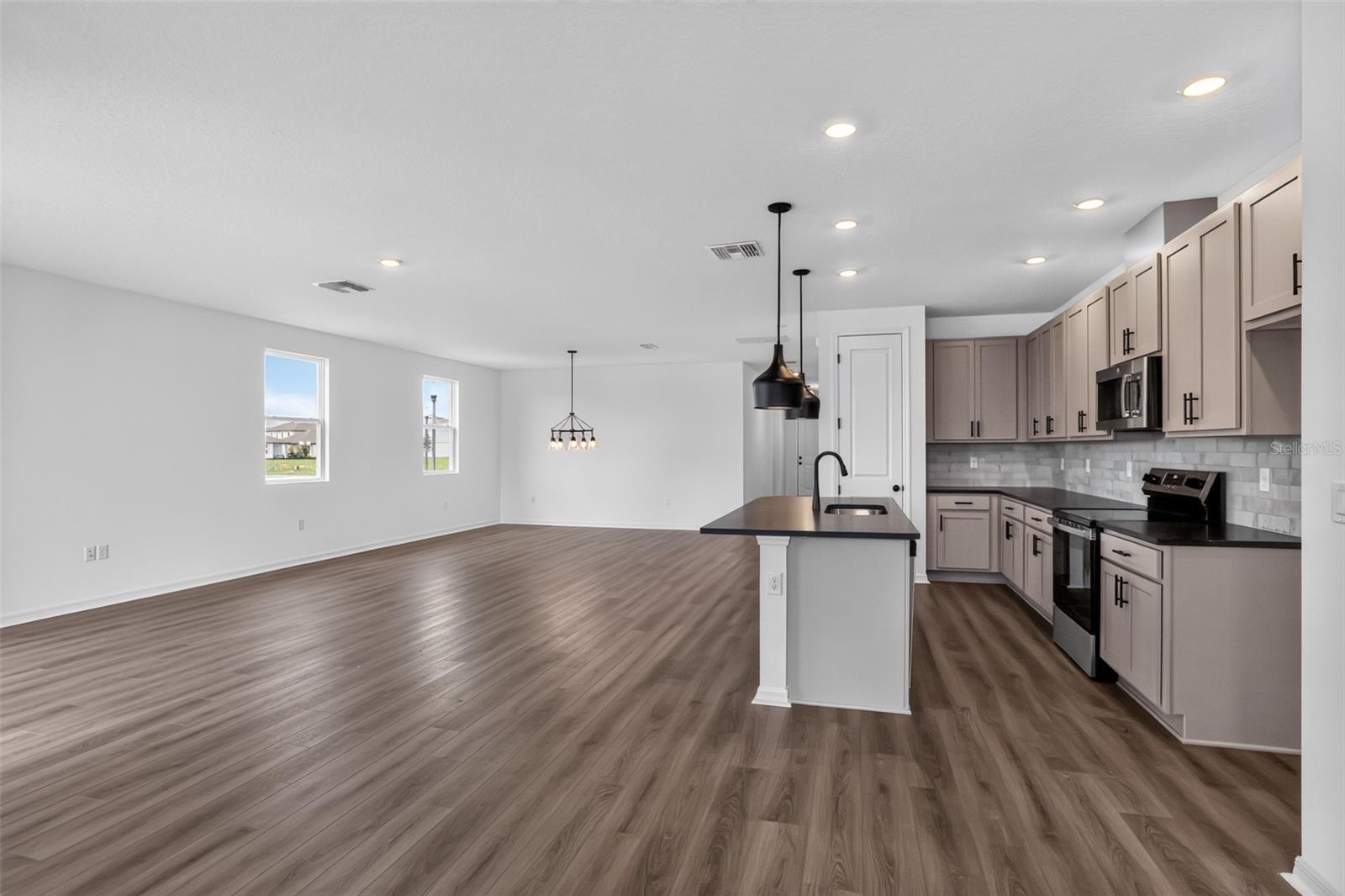 30134 EMERALD FOREST DR — photo 5