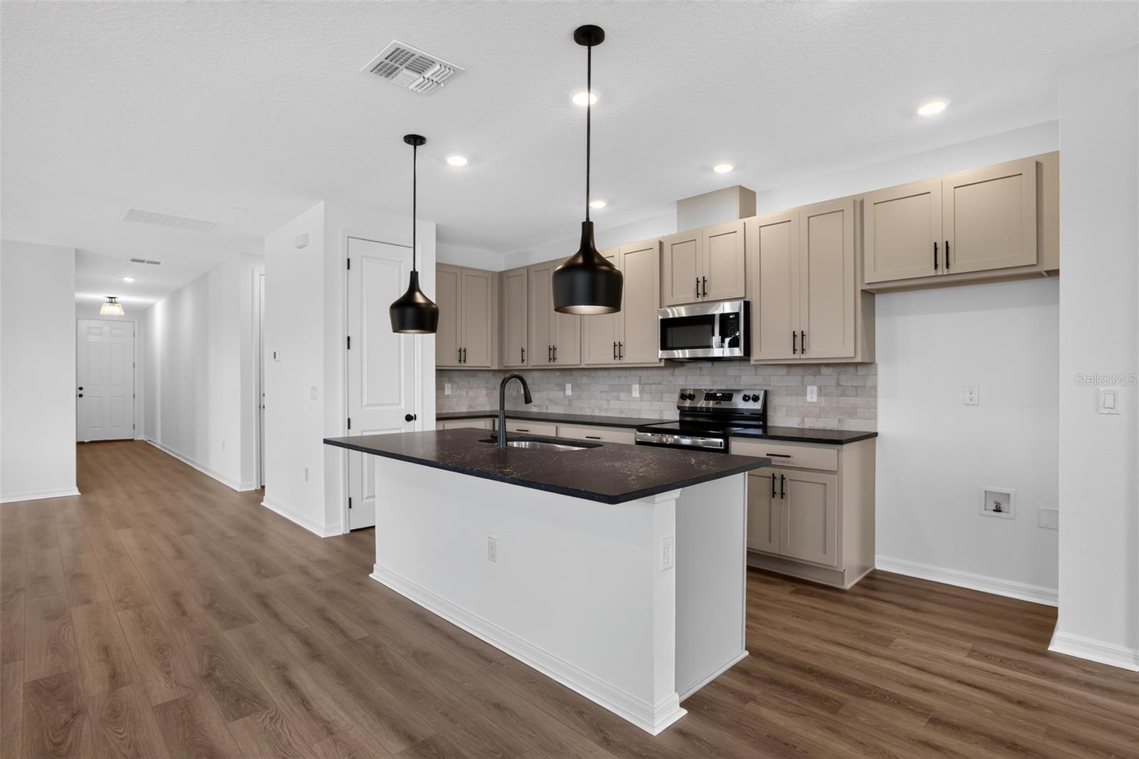 30134 EMERALD FOREST DR — photo 8