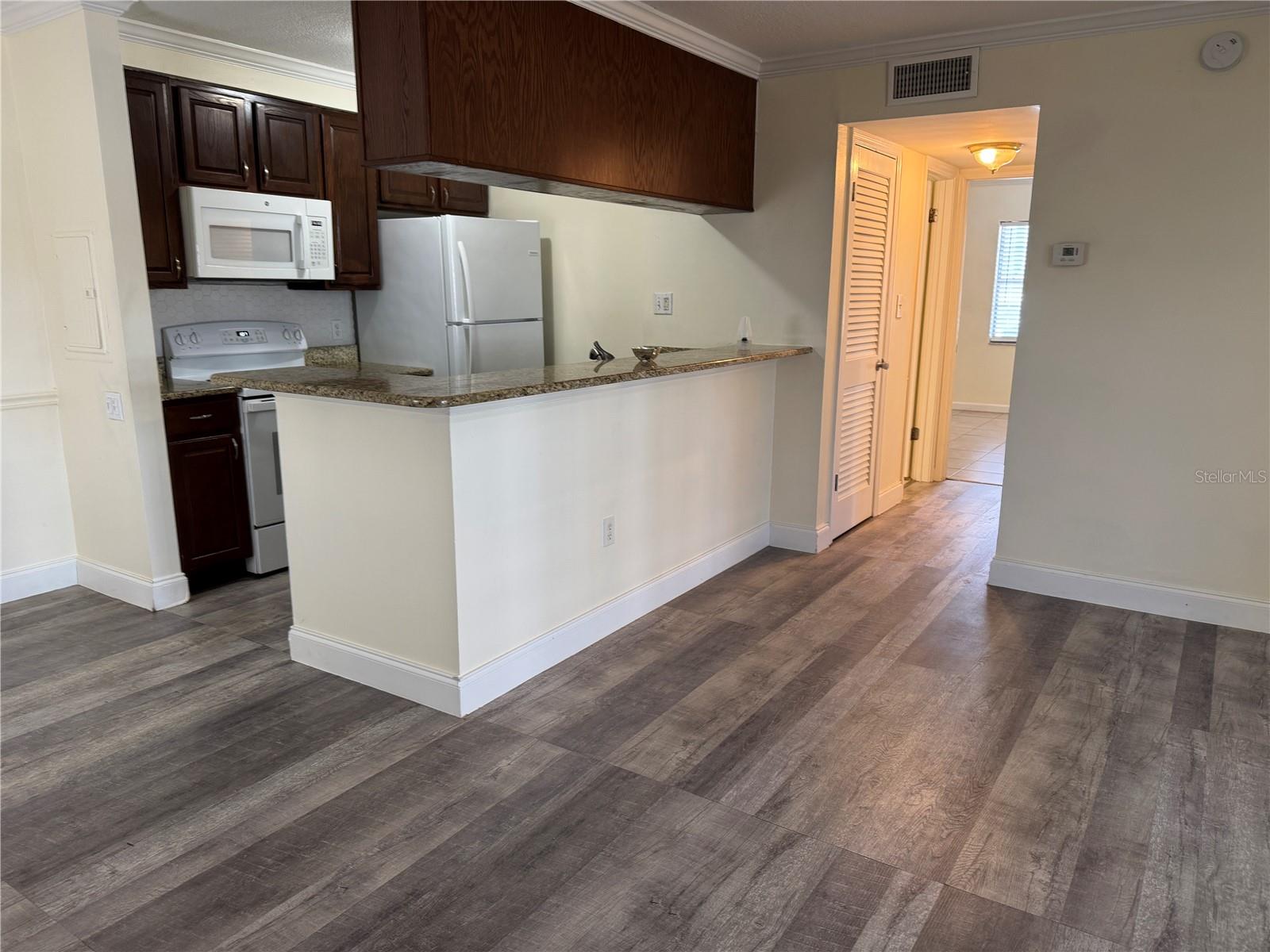 5306 W KENNEDY BLVD #112 — photo 10