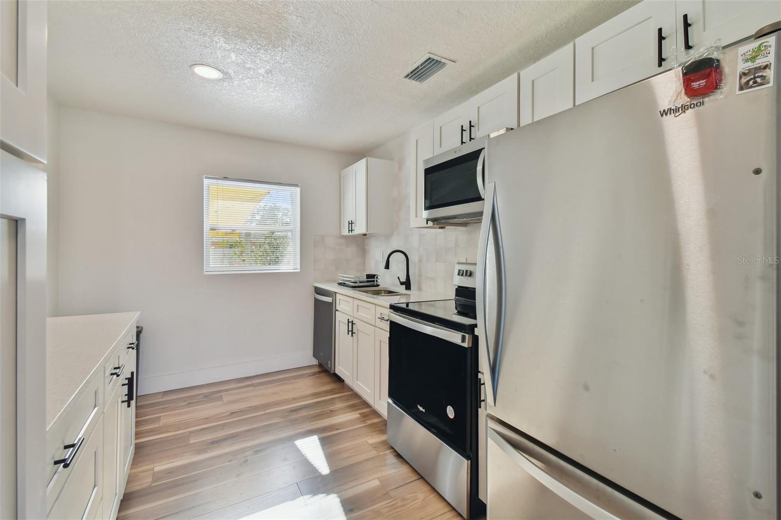 7508 N TAMPANIA AVE — photo 8
